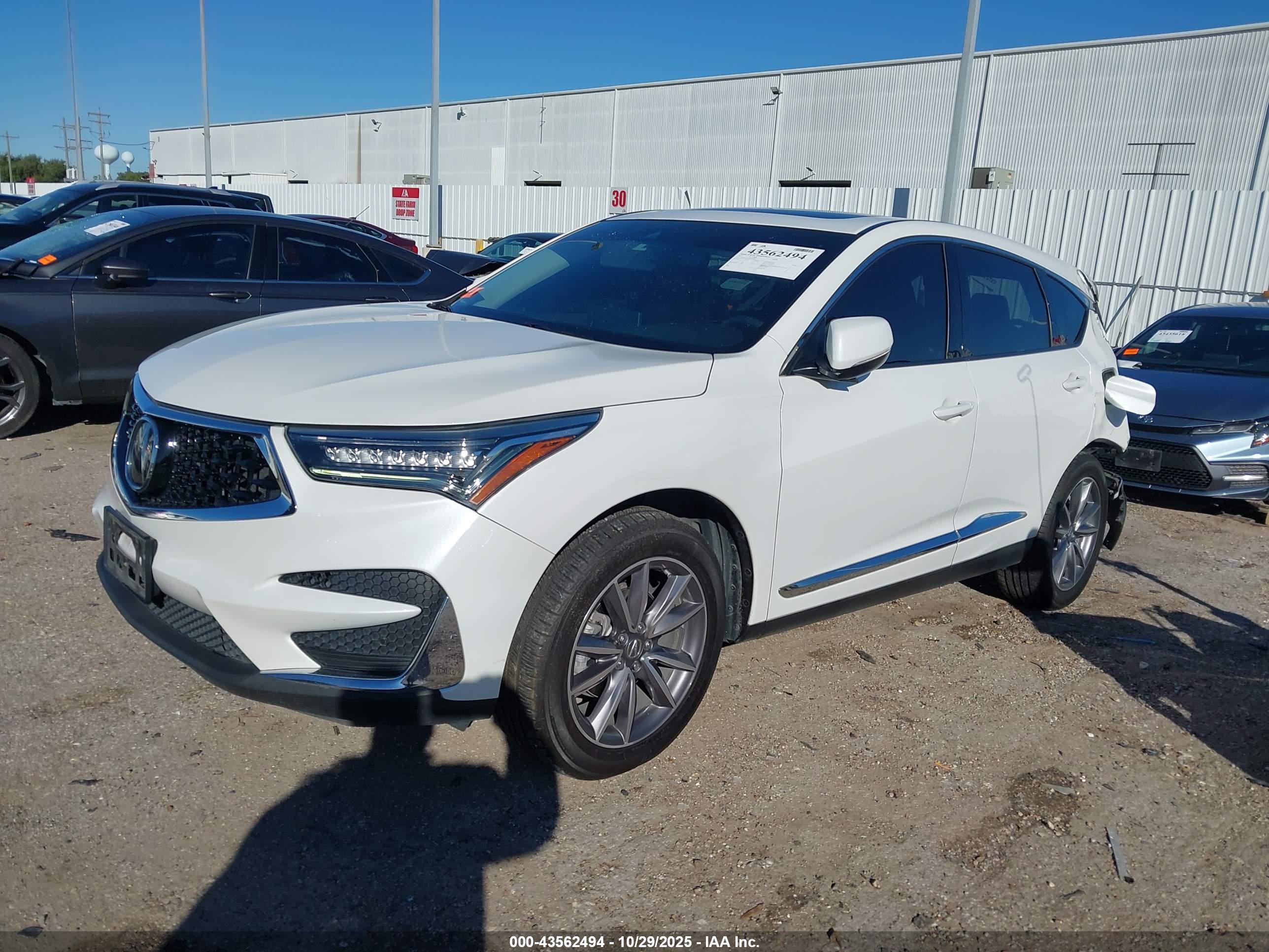 ACURA RDX image 2