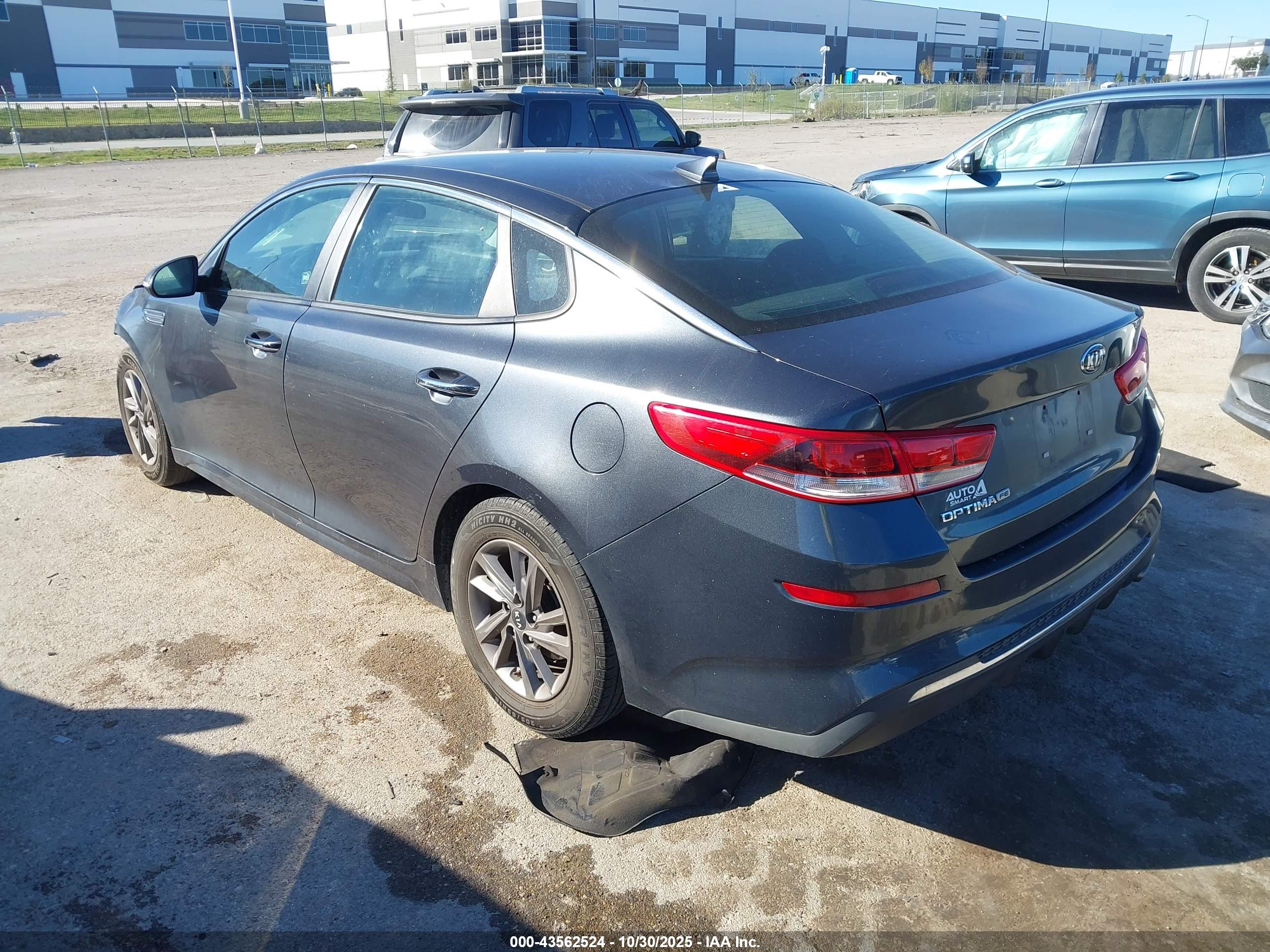 KIA OPTIMA image 3