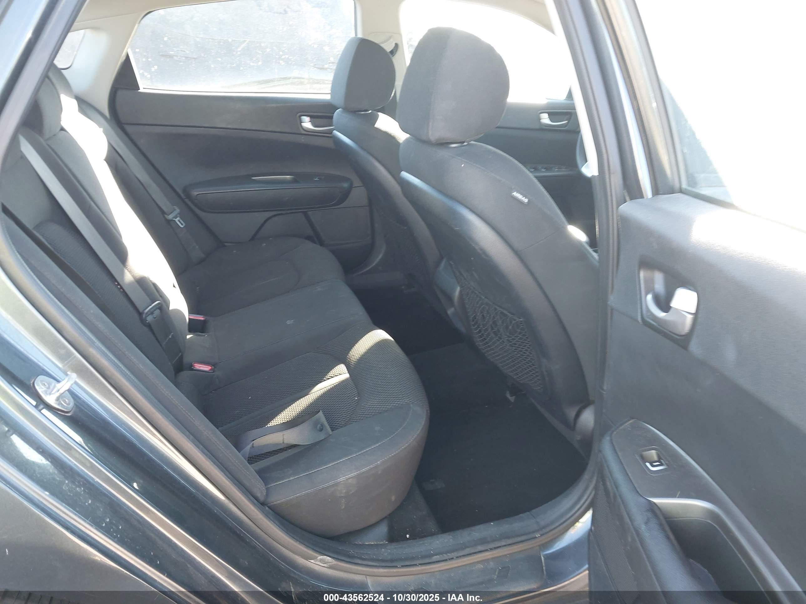 KIA OPTIMA image 8
