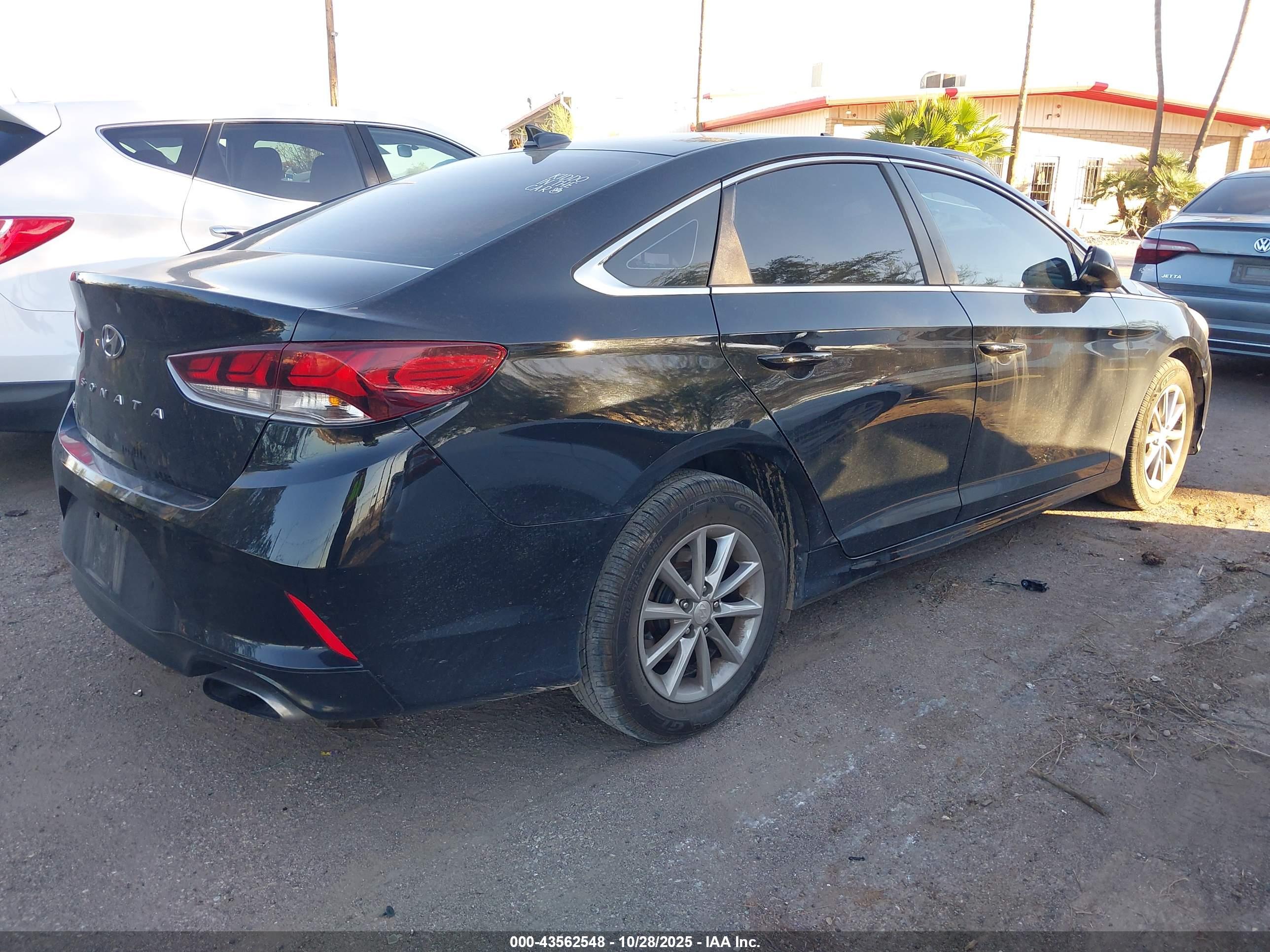 HYUNDAI SONATA image 4