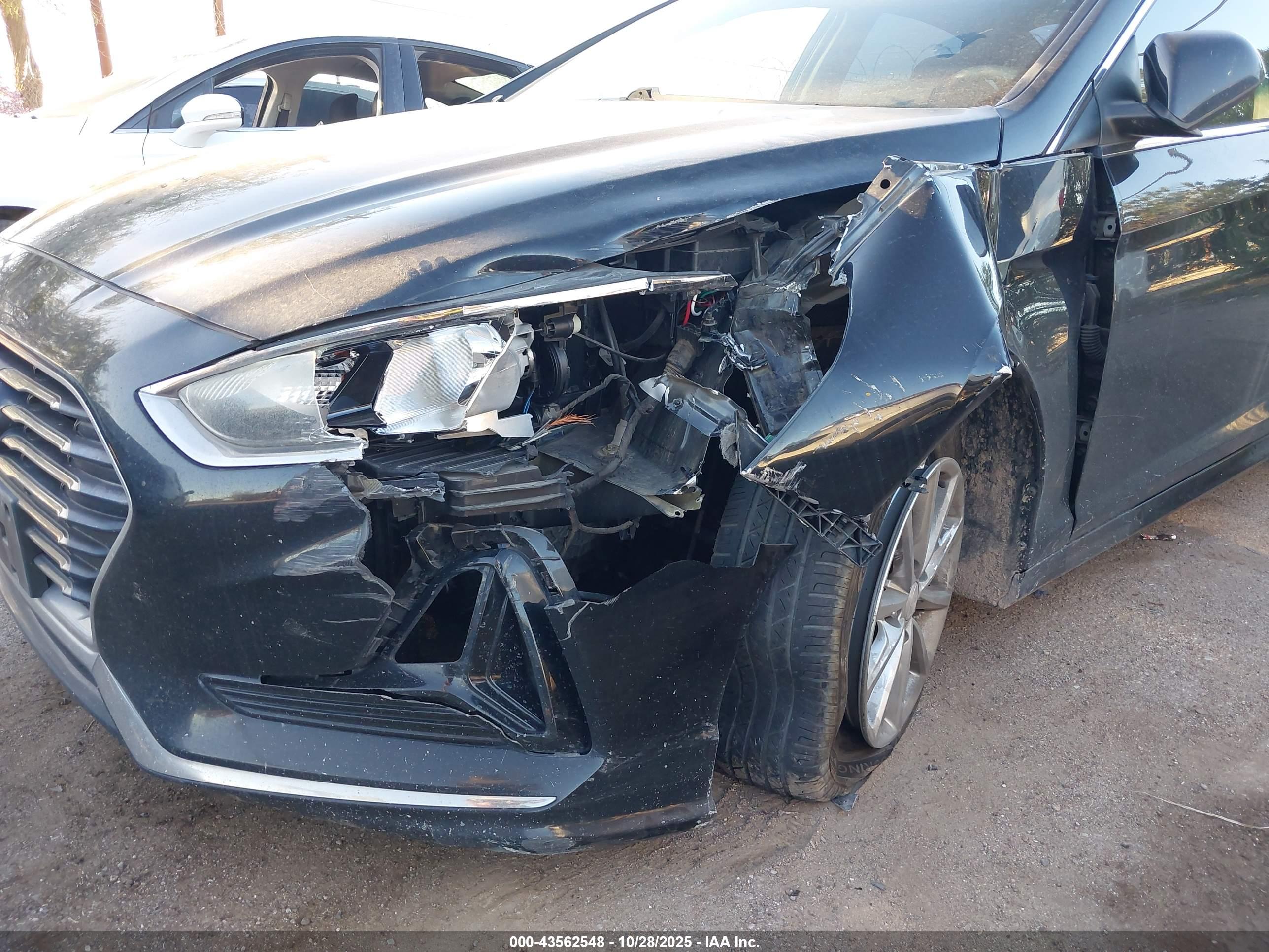 HYUNDAI SONATA image 6