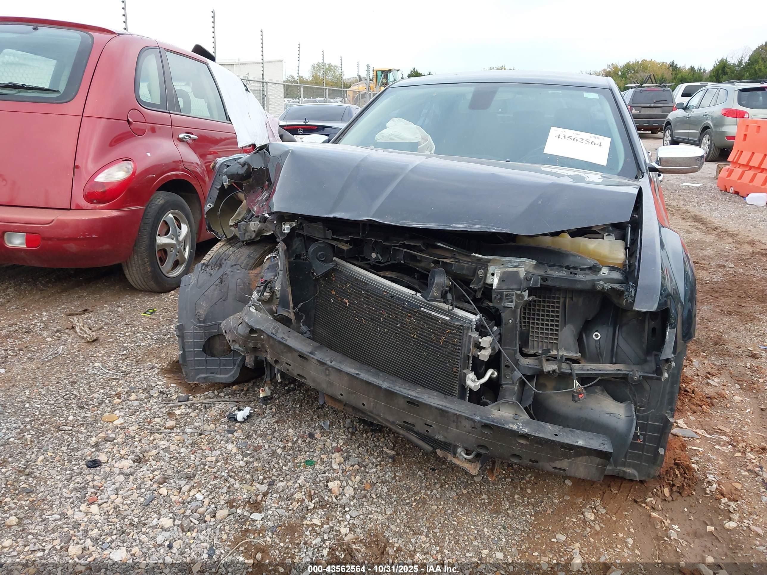 CHRYSLER 300 image 6