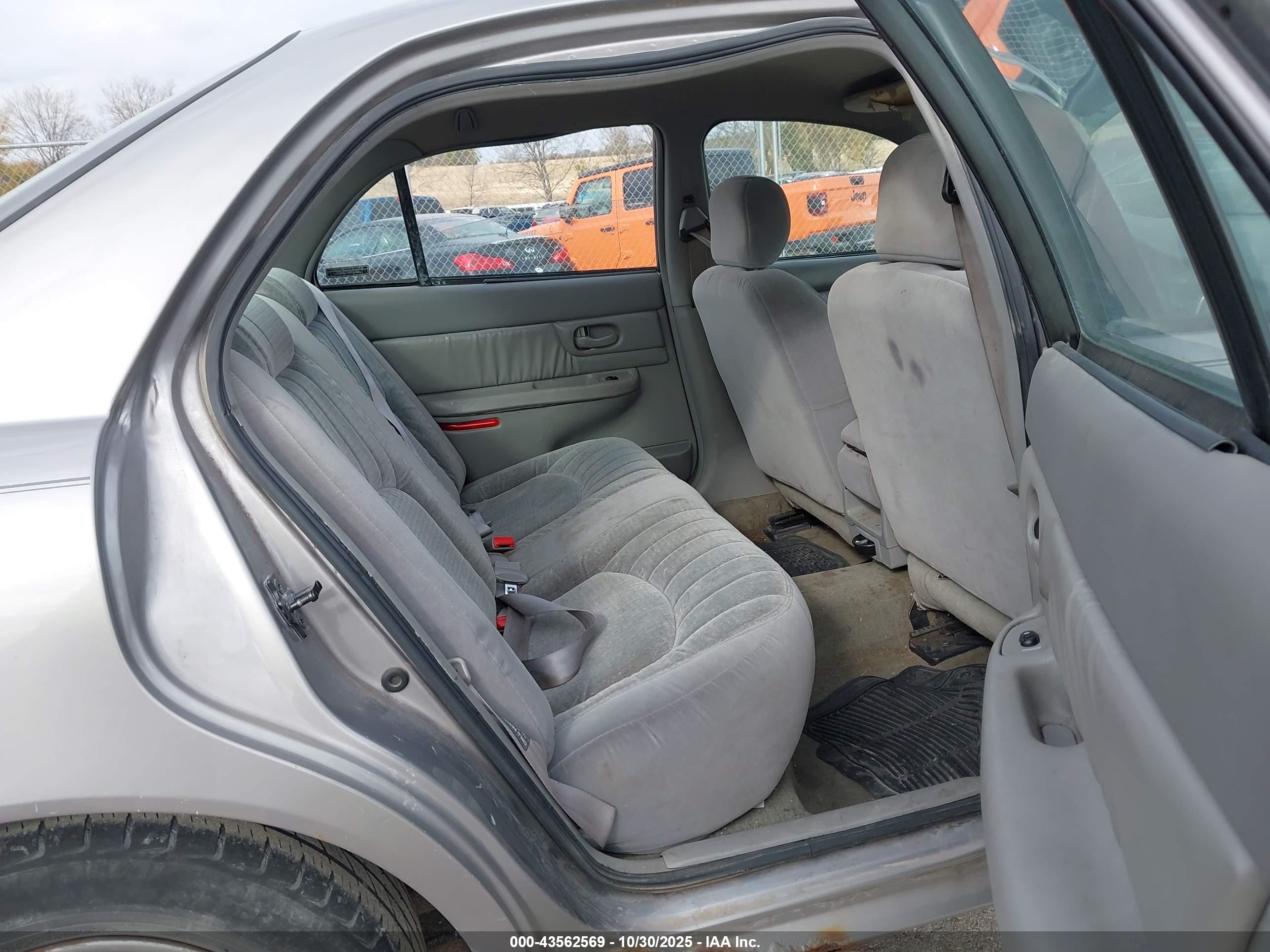 BUICK CENTURY image 8