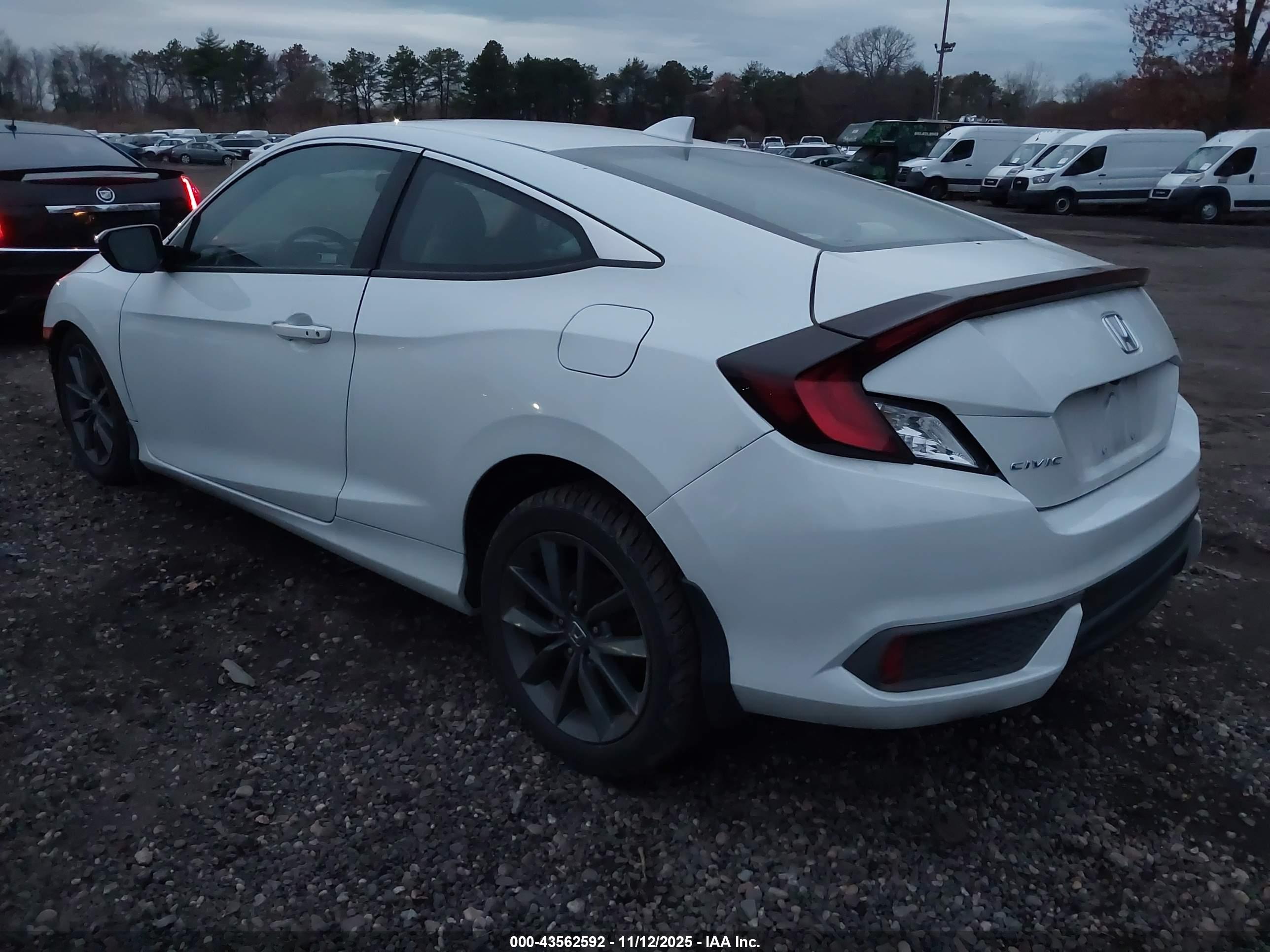 HONDA CIVIC image 3