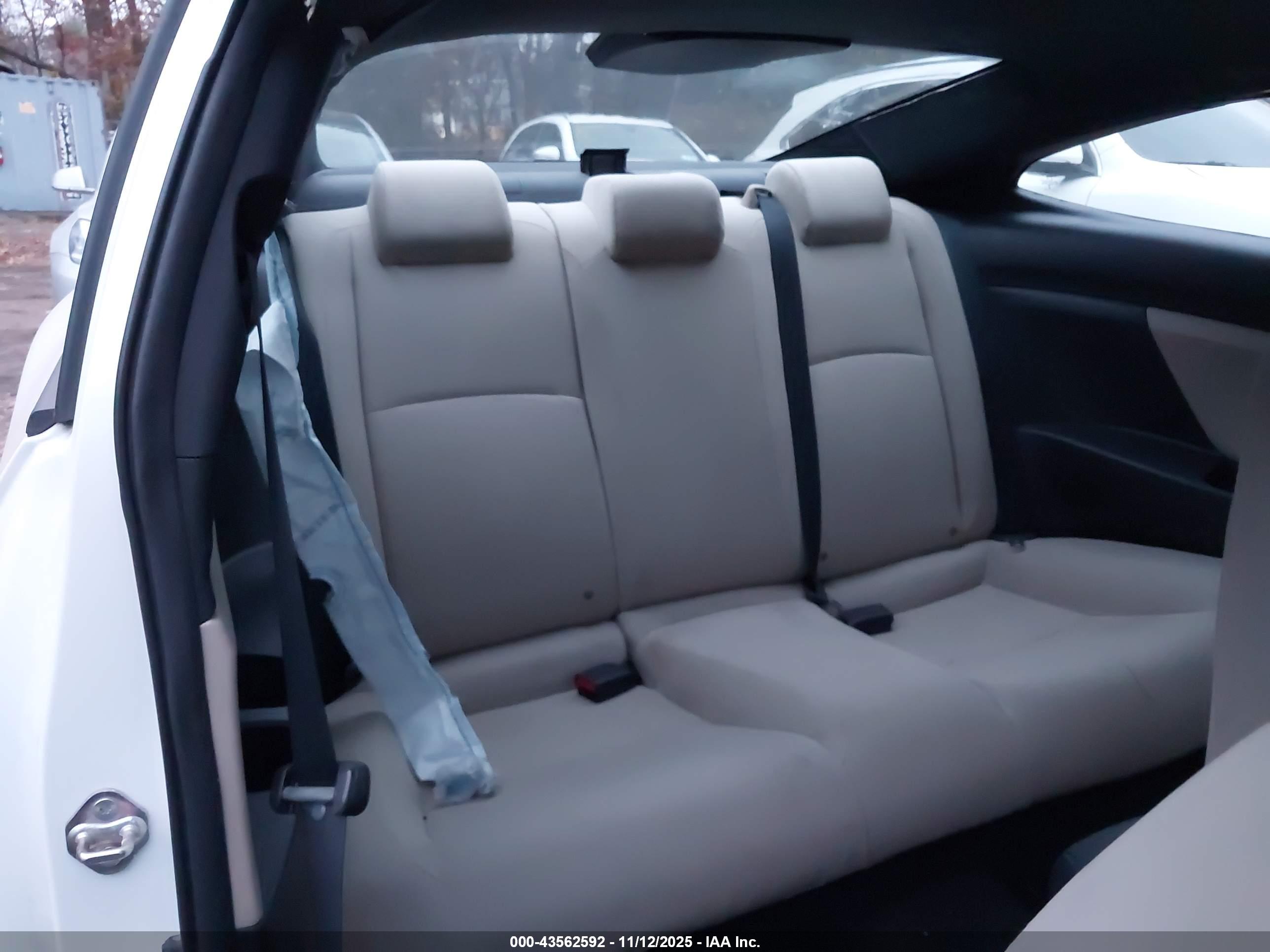 HONDA CIVIC image 8