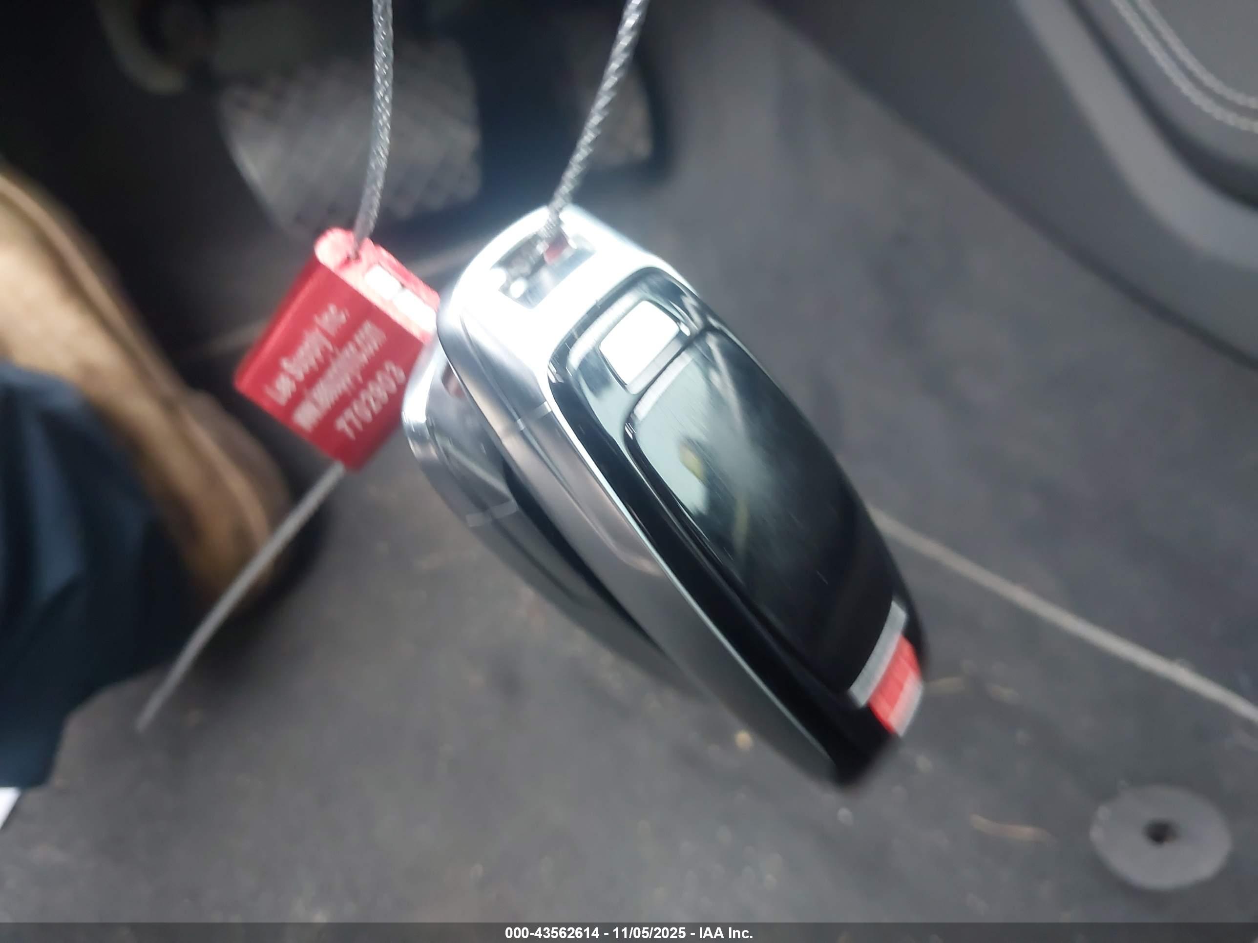 AUDI A6 image 11
