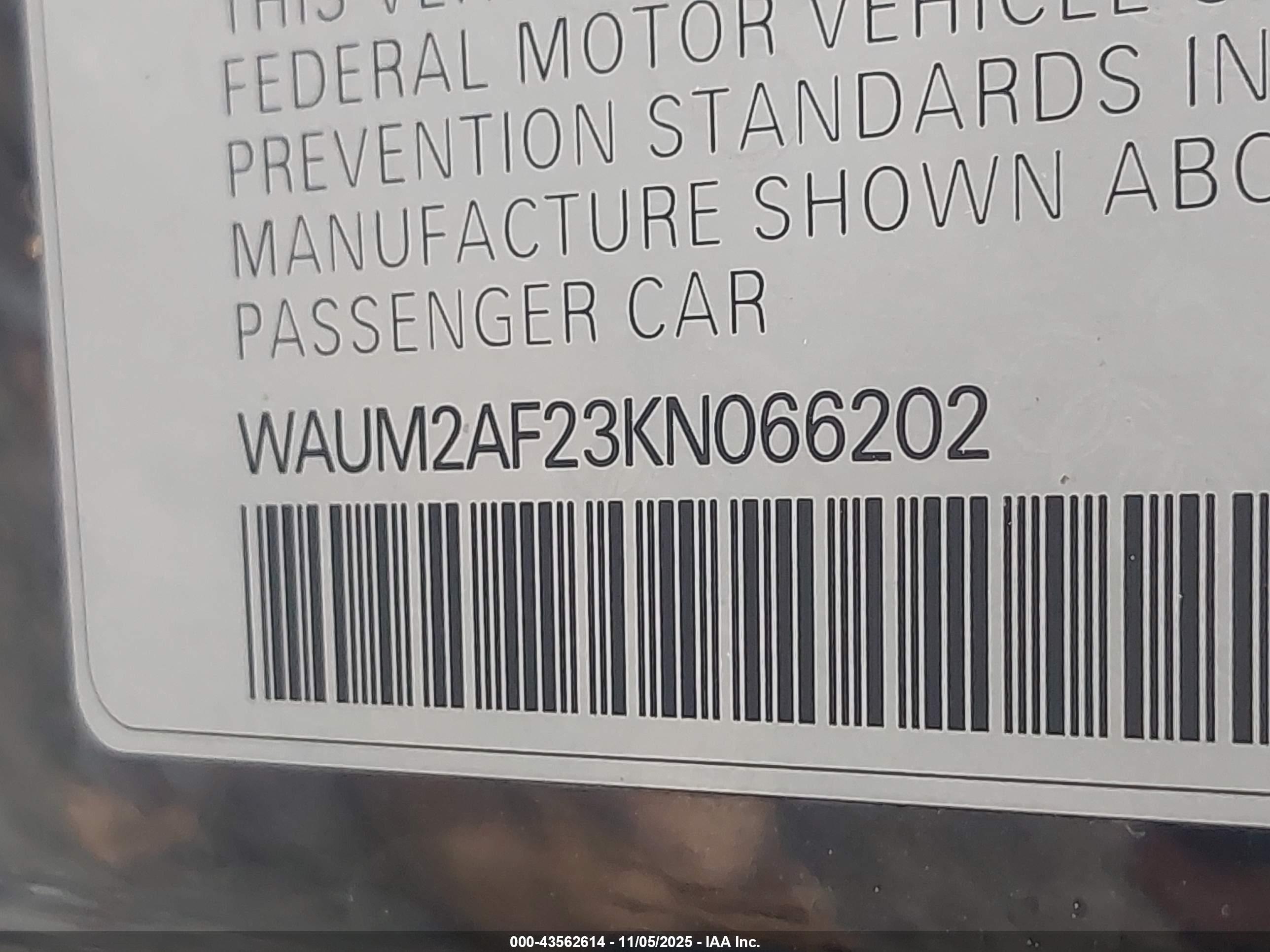 AUDI A6 image 9