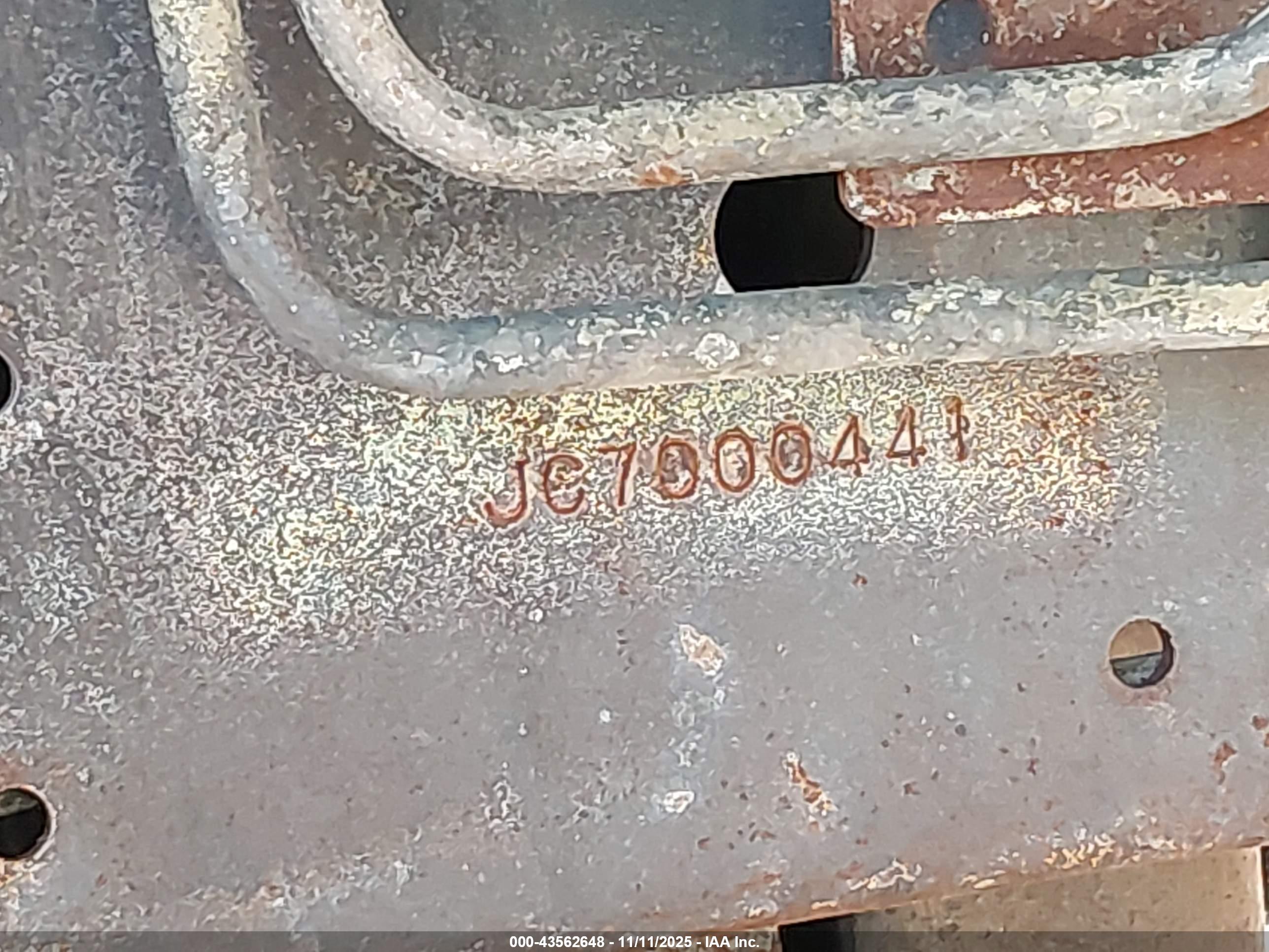 ISUZU NPR image 9