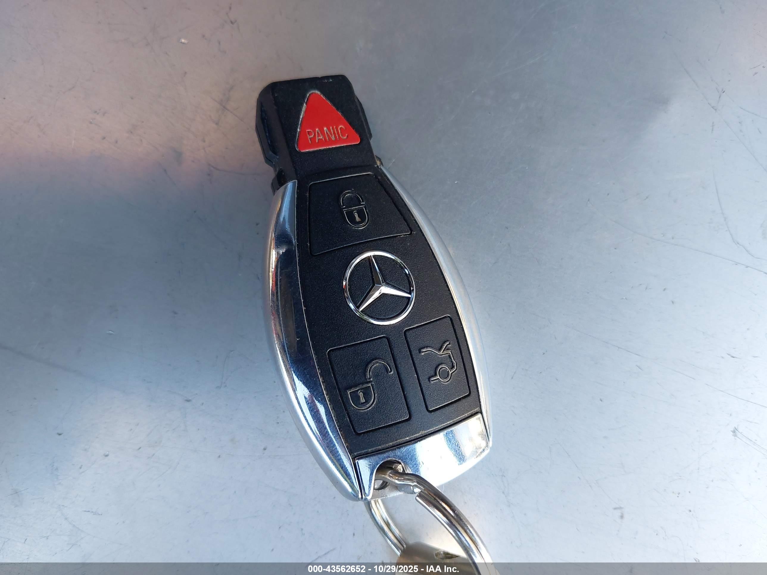MERCEDES-BENZ CLA image 11