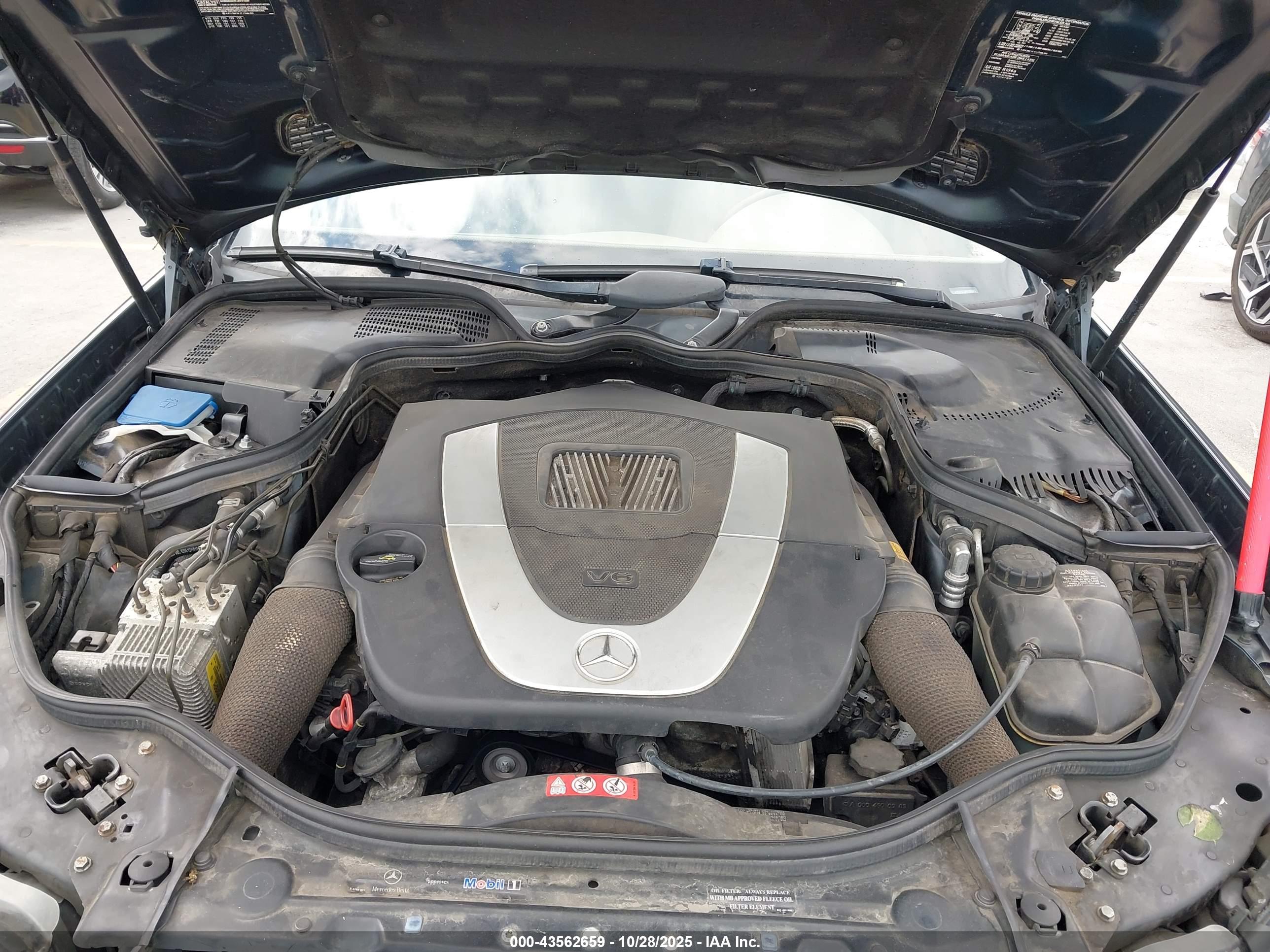 MERCEDES-BENZ E image 10