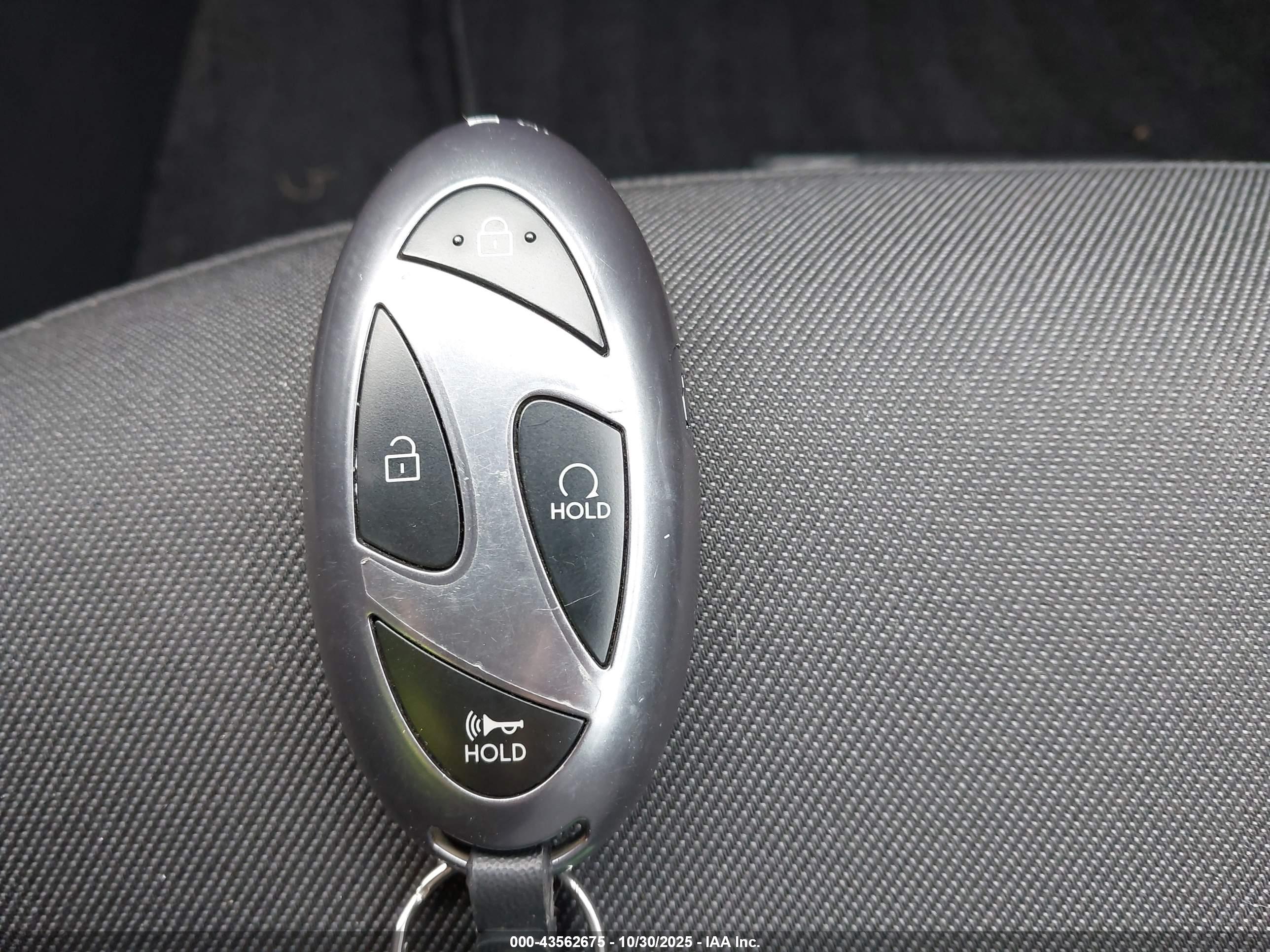HYUNDAI TUCSON image 11