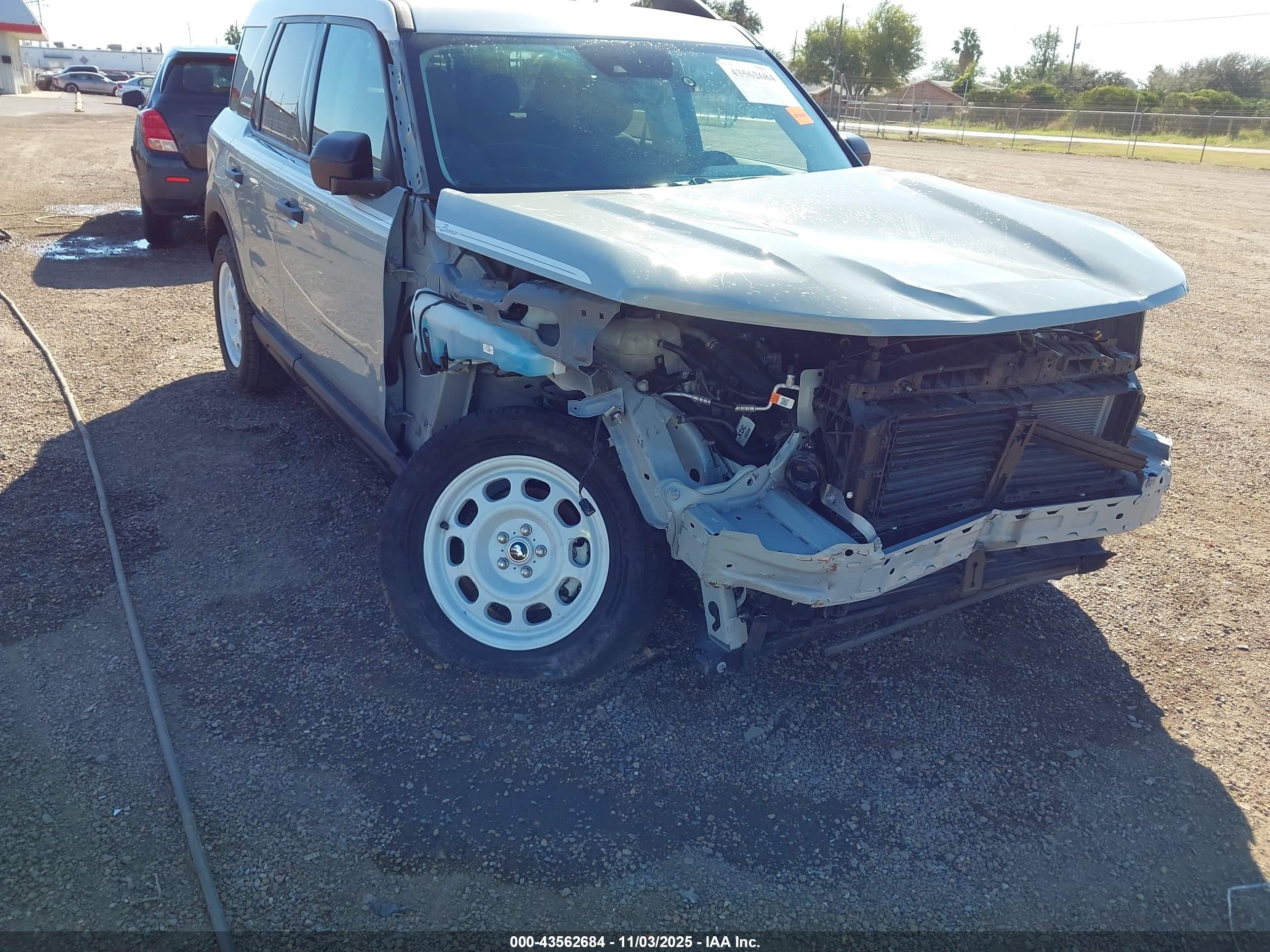 FORD BRONCO image 6