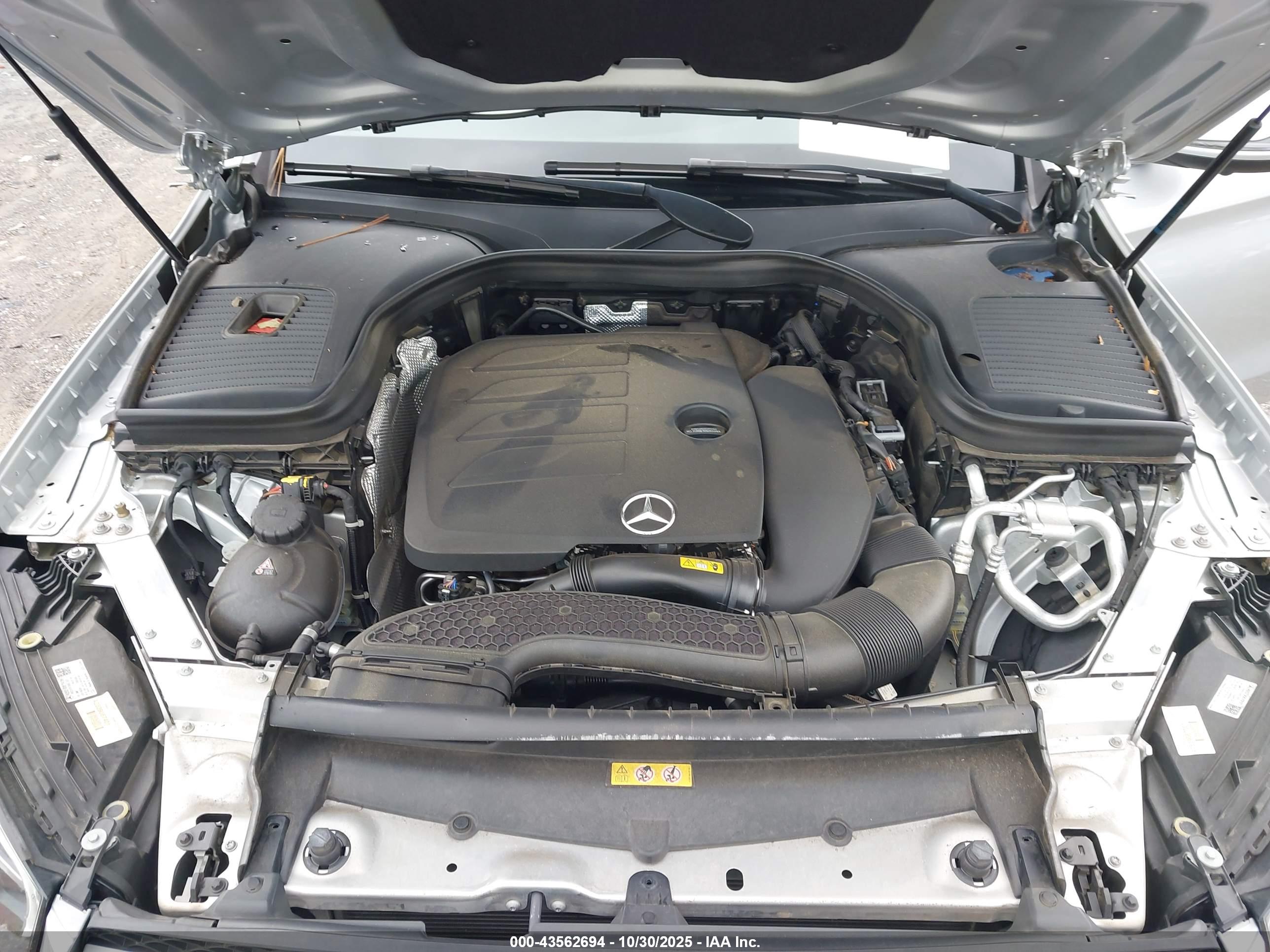 MERCEDES-BENZ GLC image 10