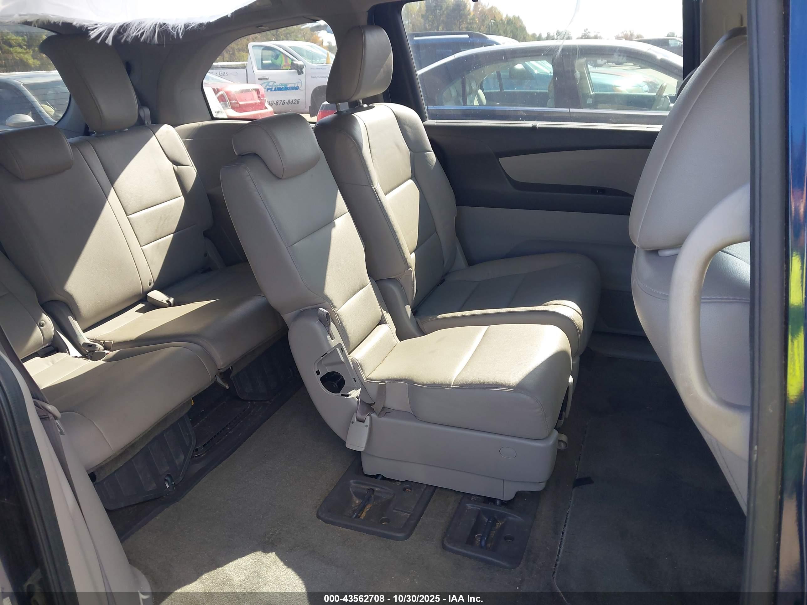 HONDA ODYSSEY image 8
