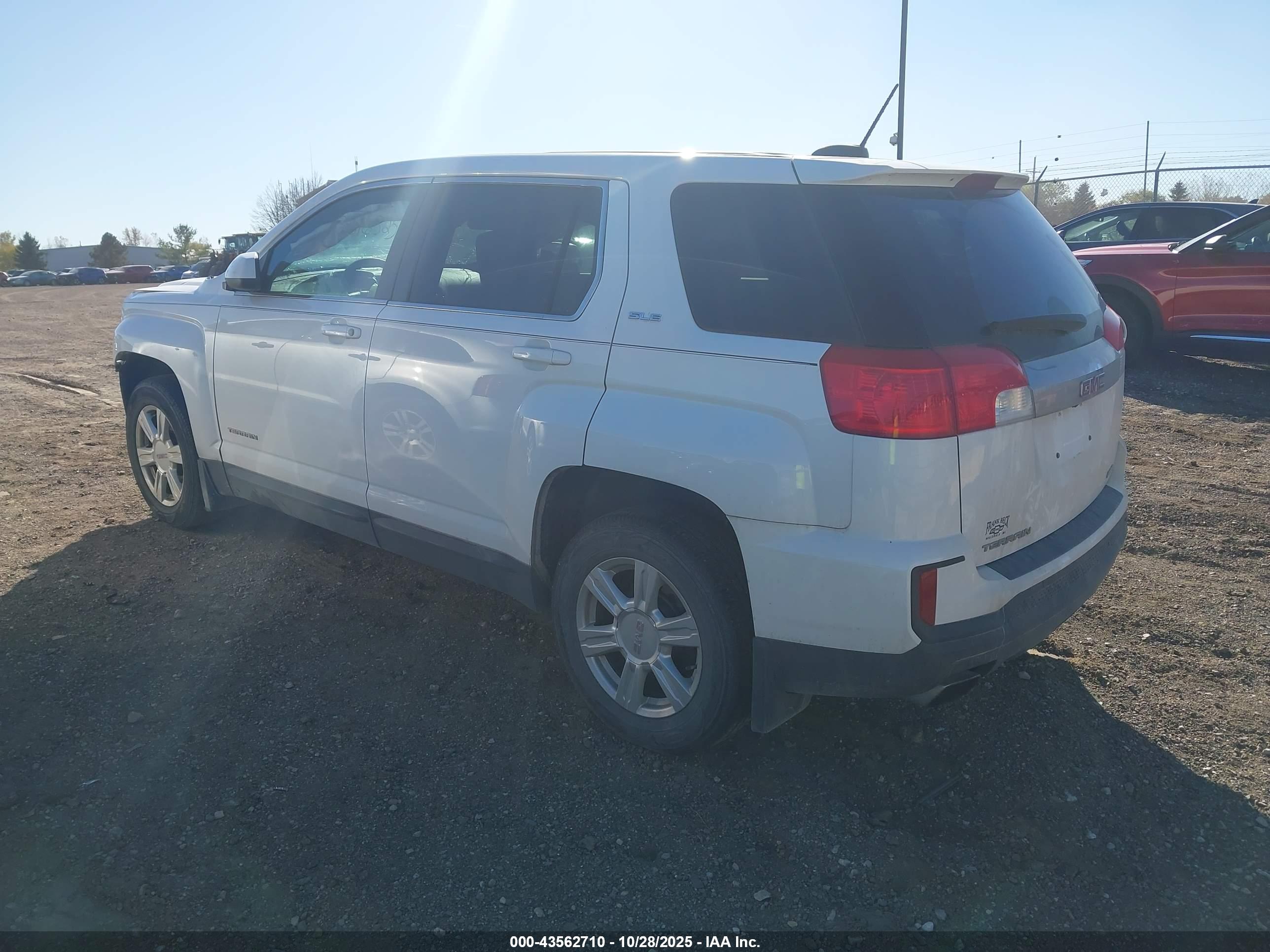 GMC TERRAIN image 3