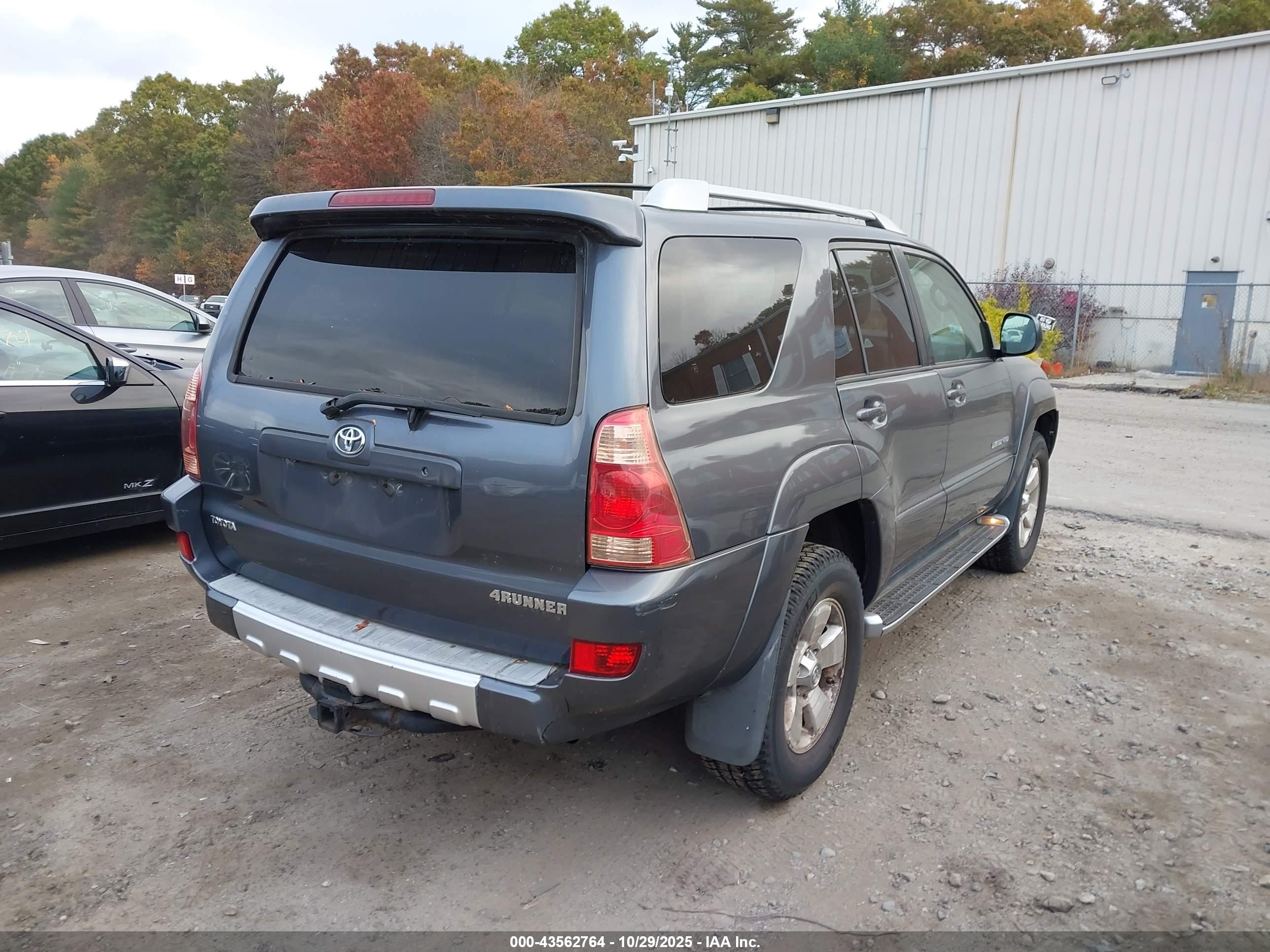 TOYOTA 4RUNNER image 4