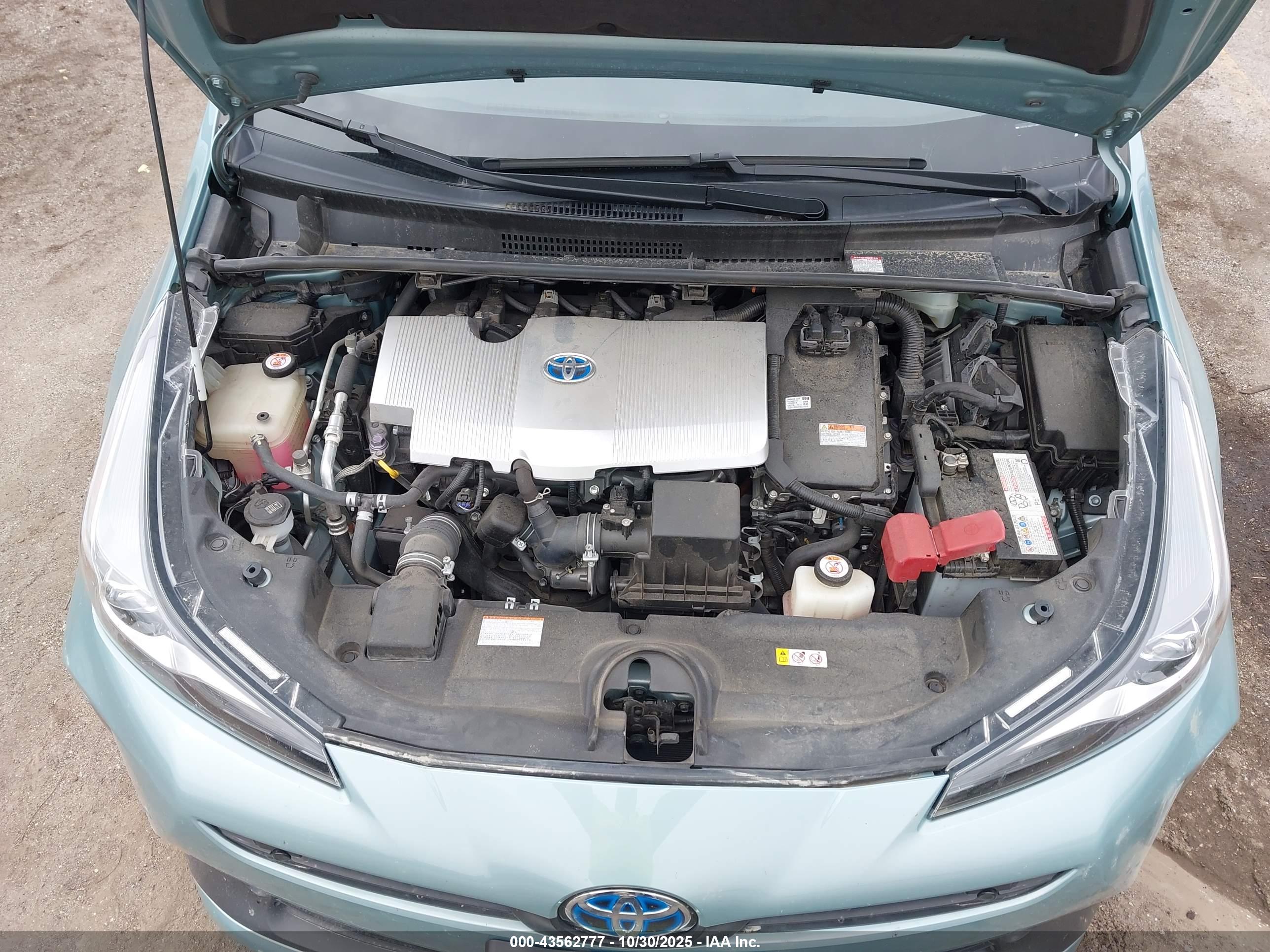 TOYOTA PRIUS image 10