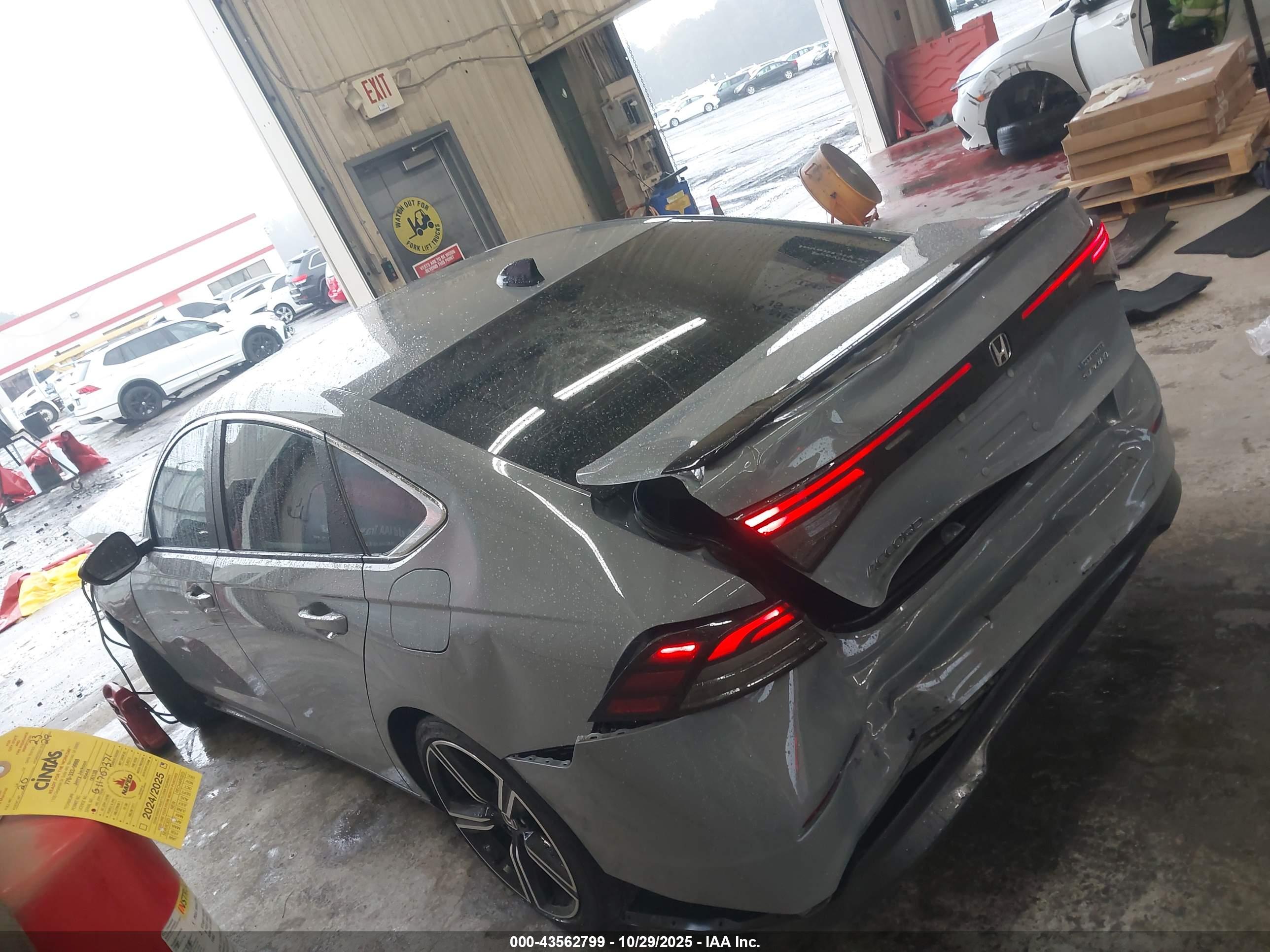 HONDA ACCORD image 3