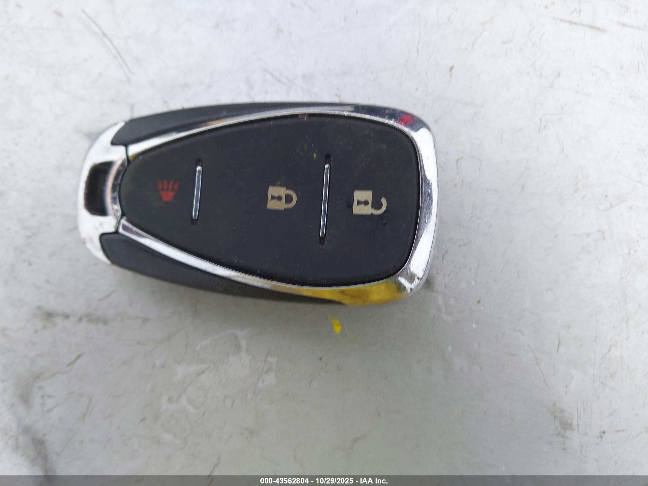 CHEVROLET EQUINOX image 11
