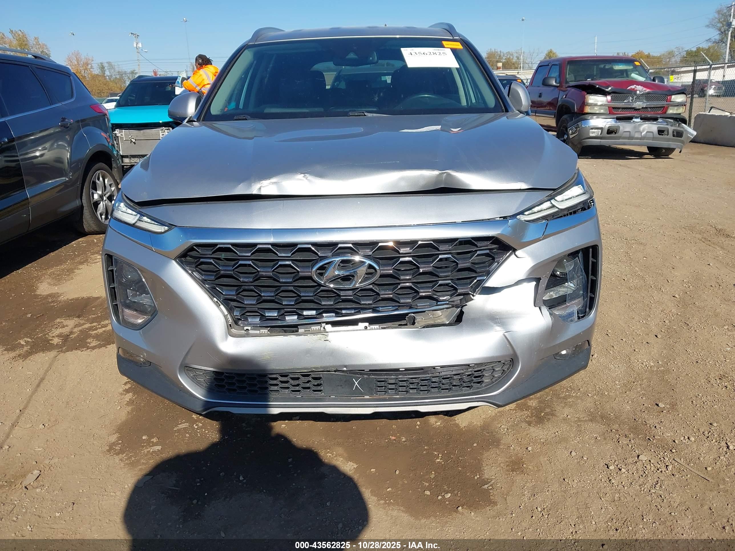 HYUNDAI SANTA image 6