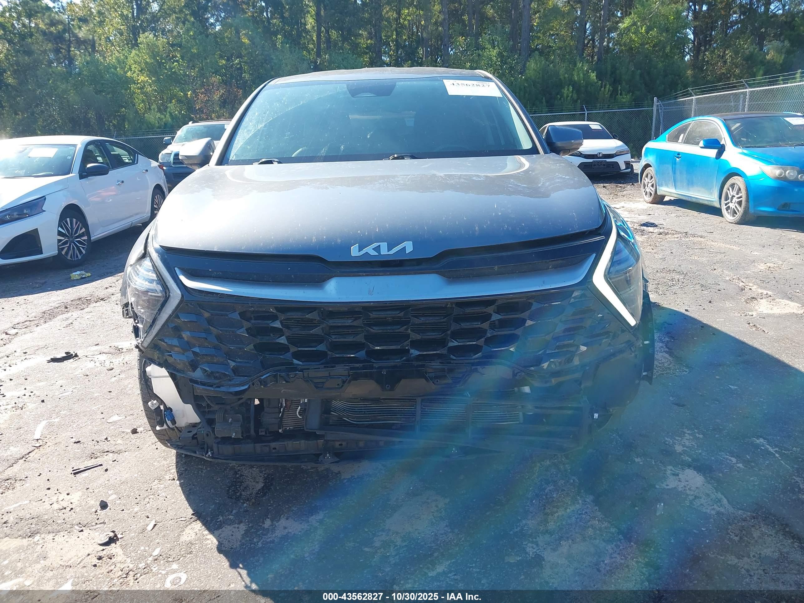 KIA SPORTAGE image 6