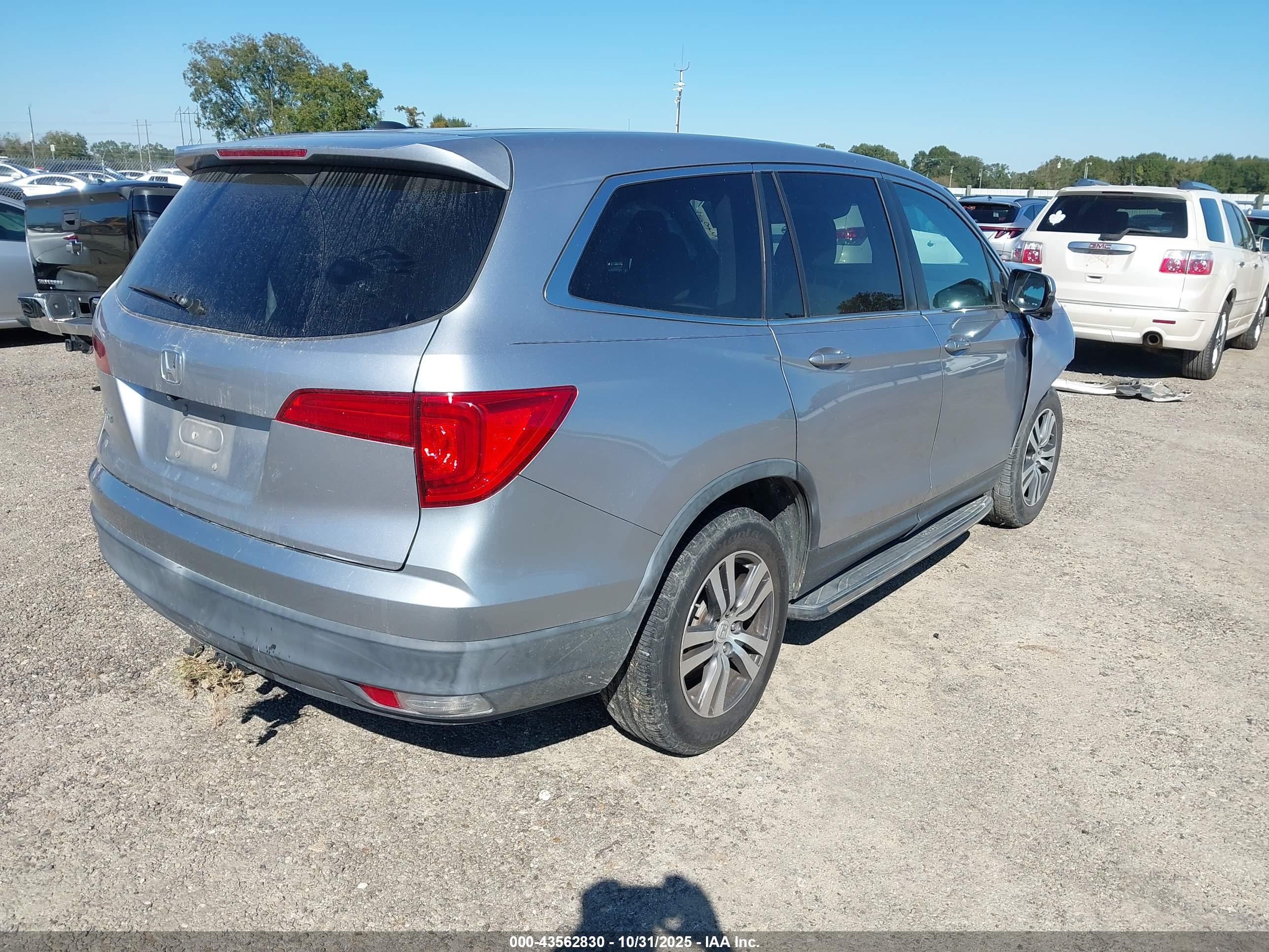 HONDA PILOT image 4