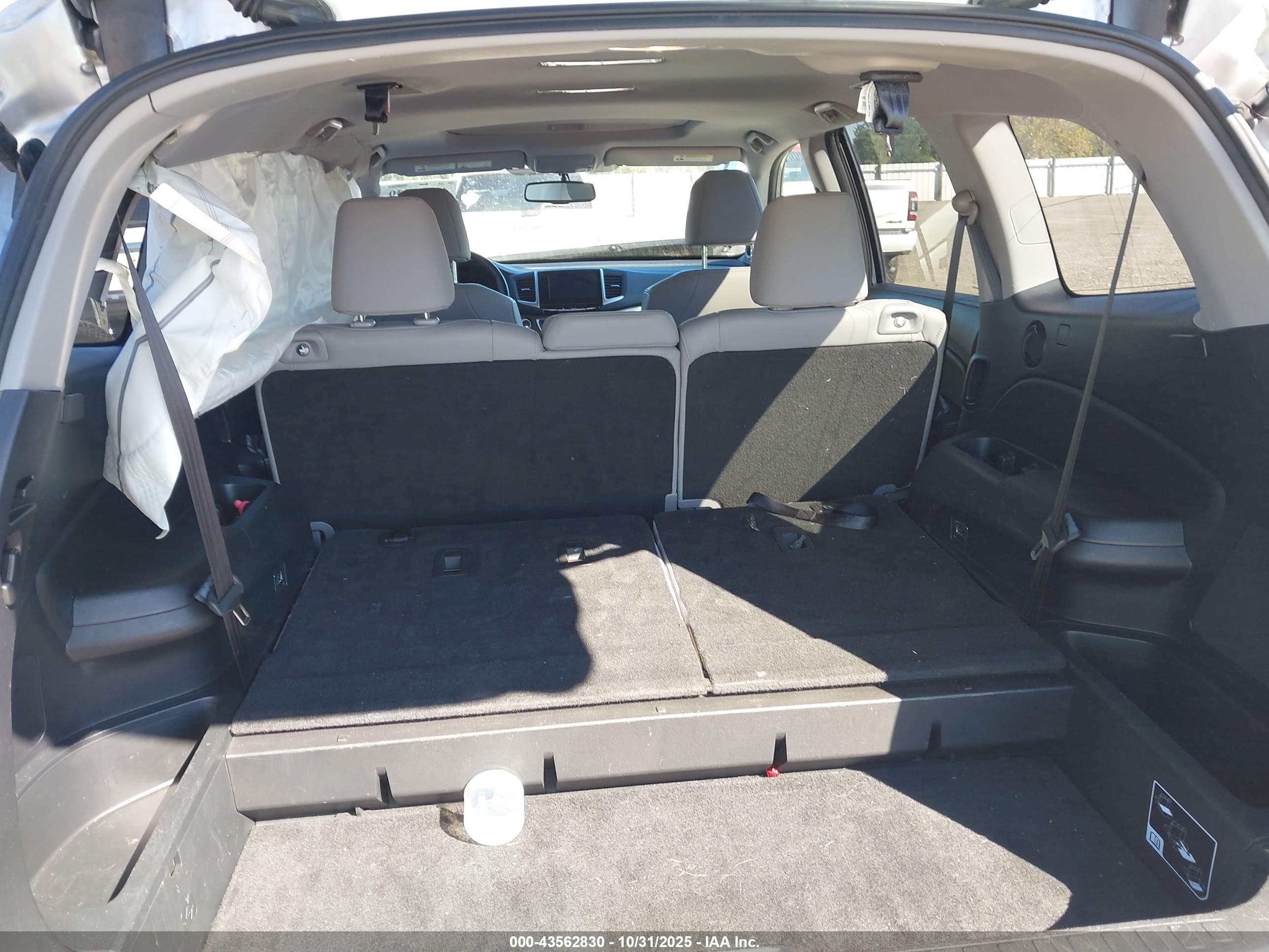 HONDA PILOT image 8