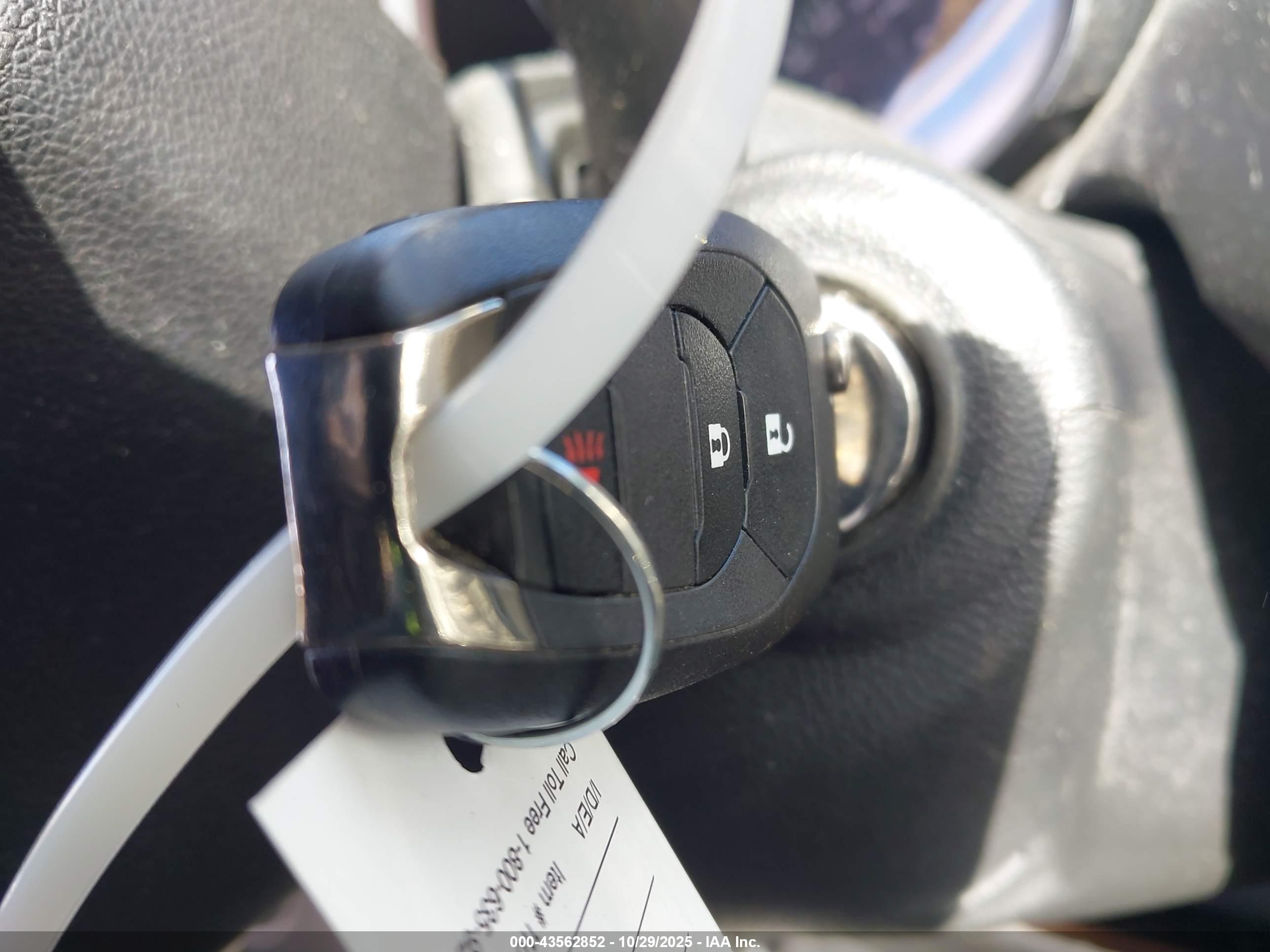 CHEVROLET TRAX image 11