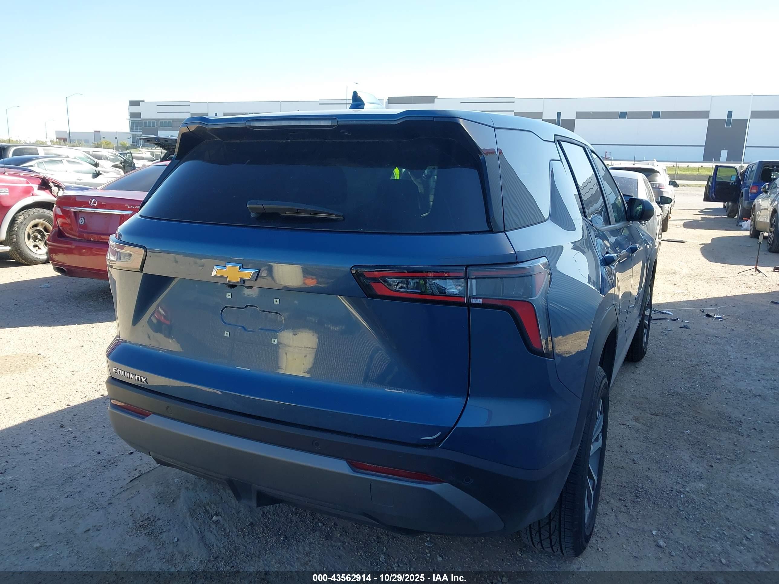 CHEVROLET EQUINOX image 4