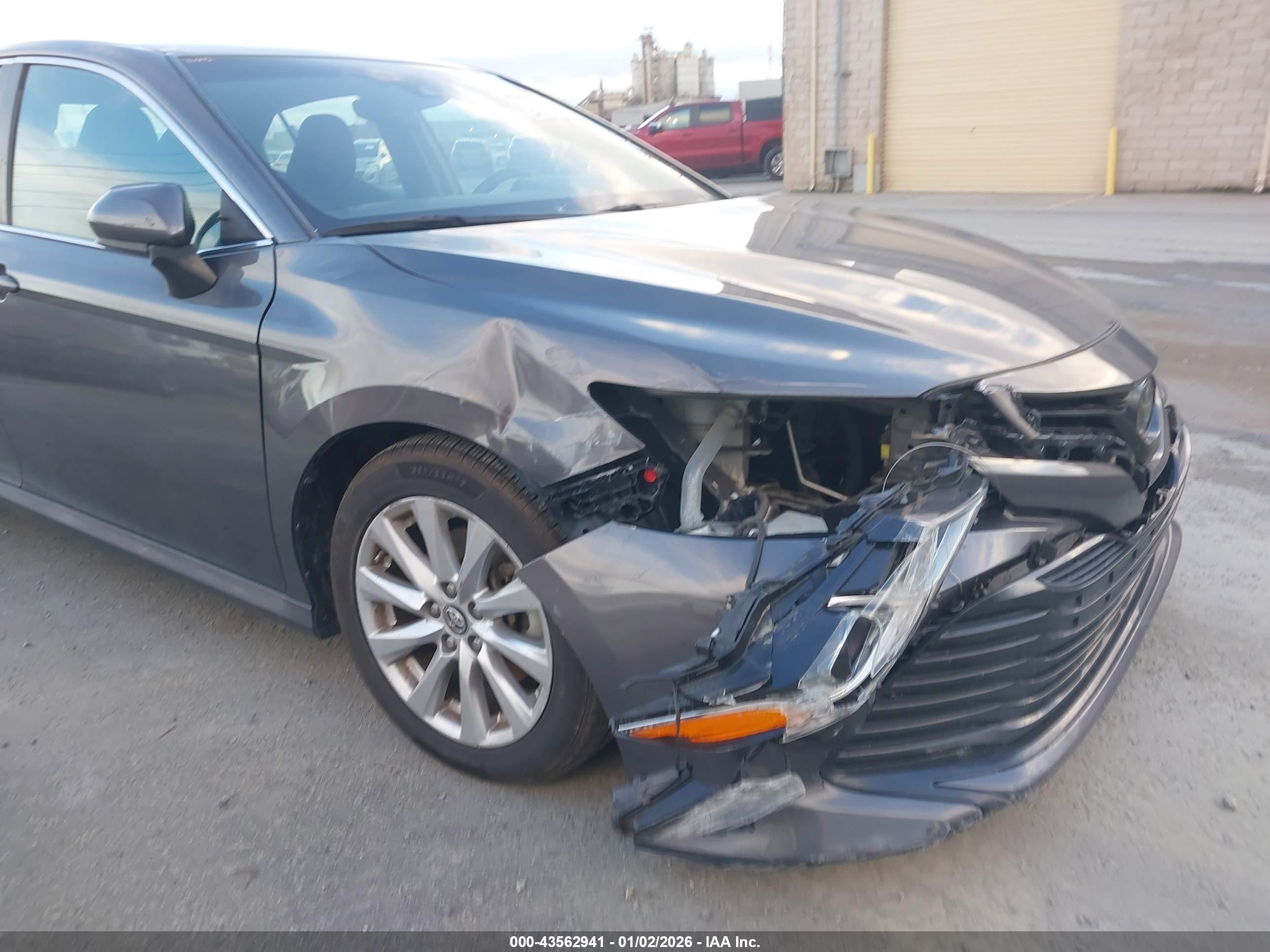 TOYOTA CAMRY image 6