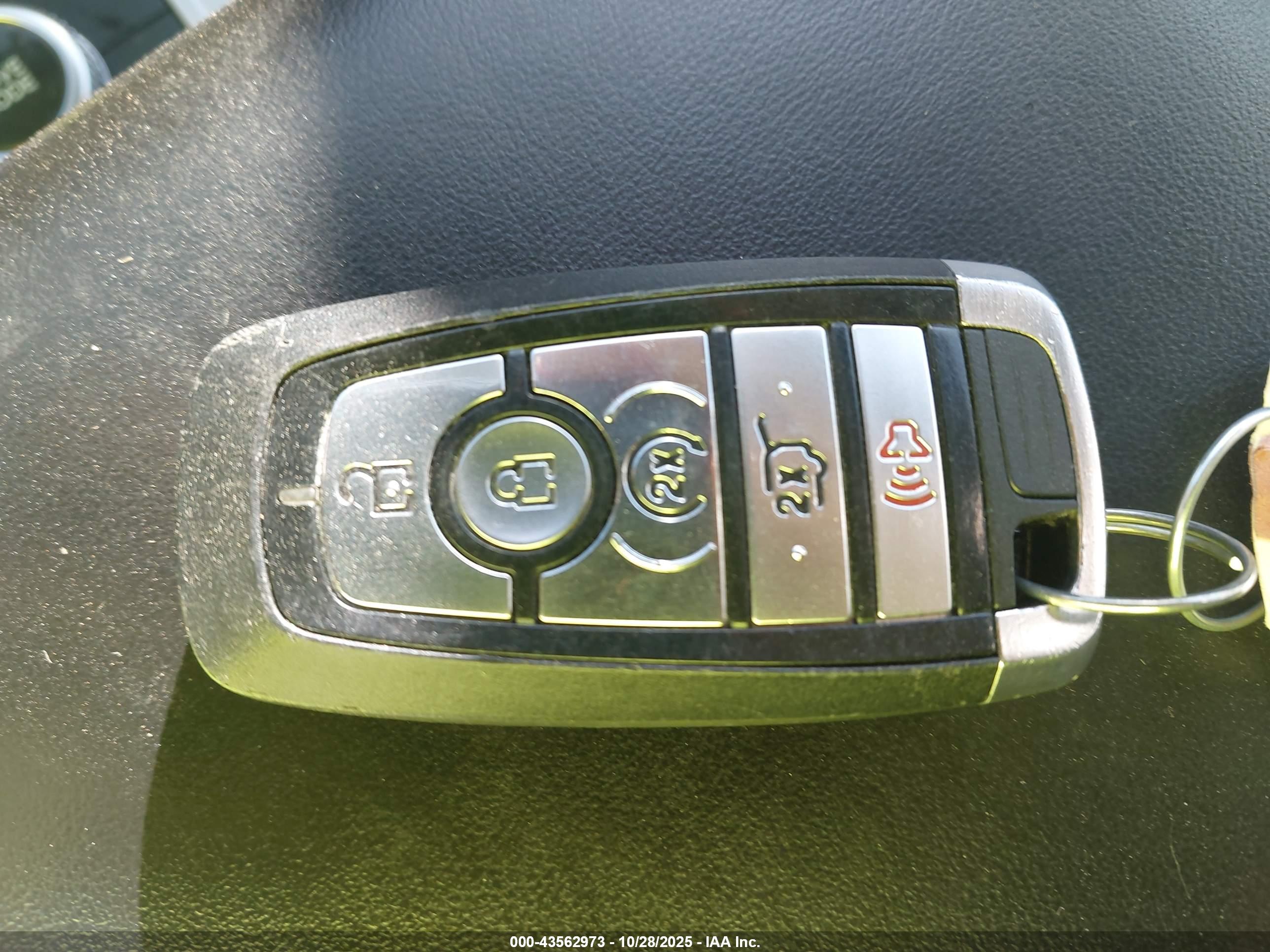 FORD EXPLORER image 11