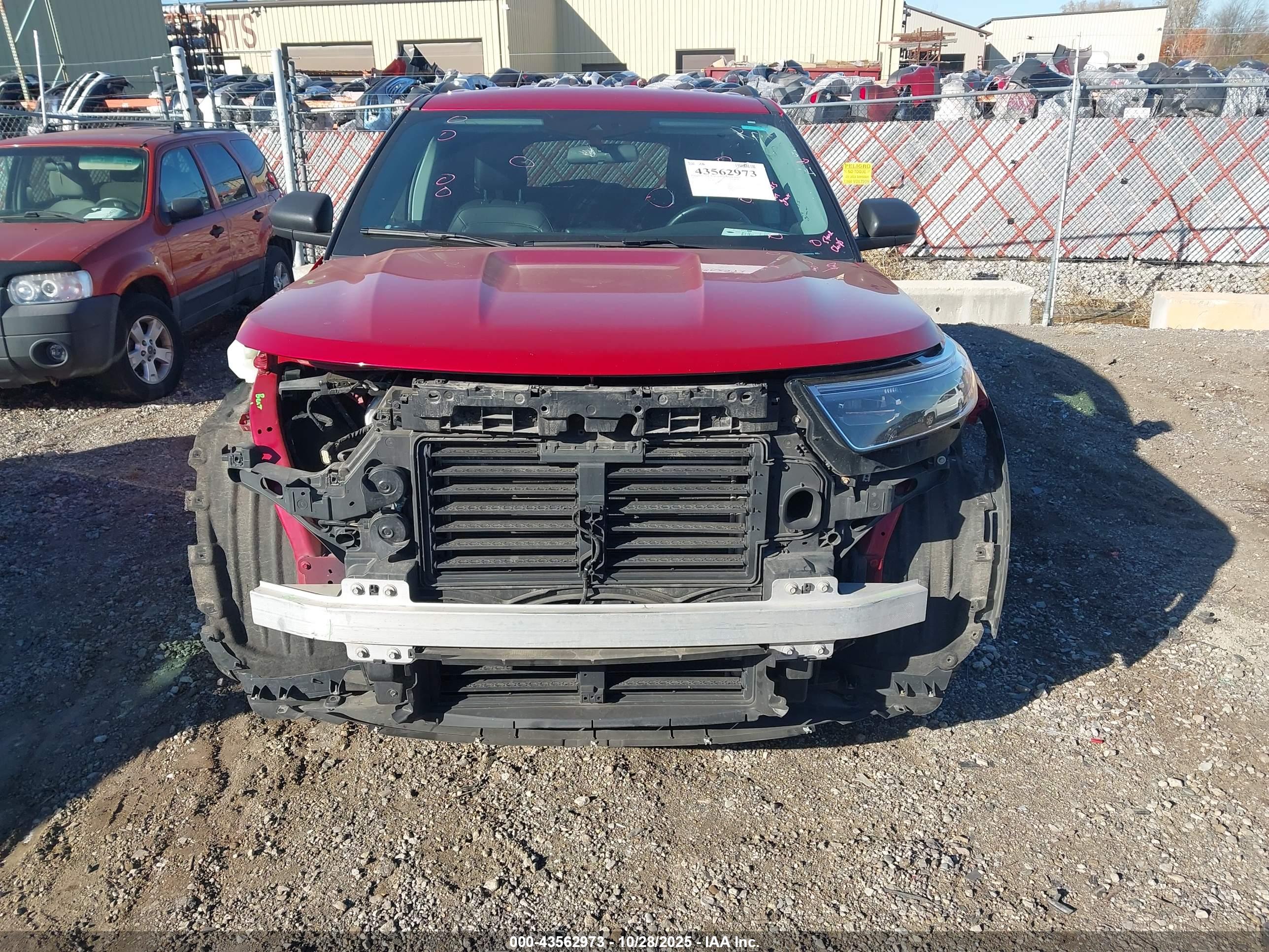 FORD EXPLORER image 6