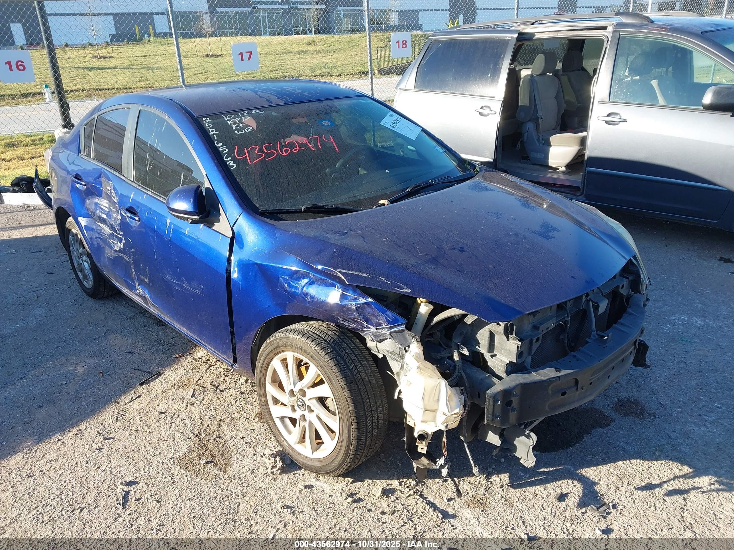 MAZDA MAZDA3 image 6