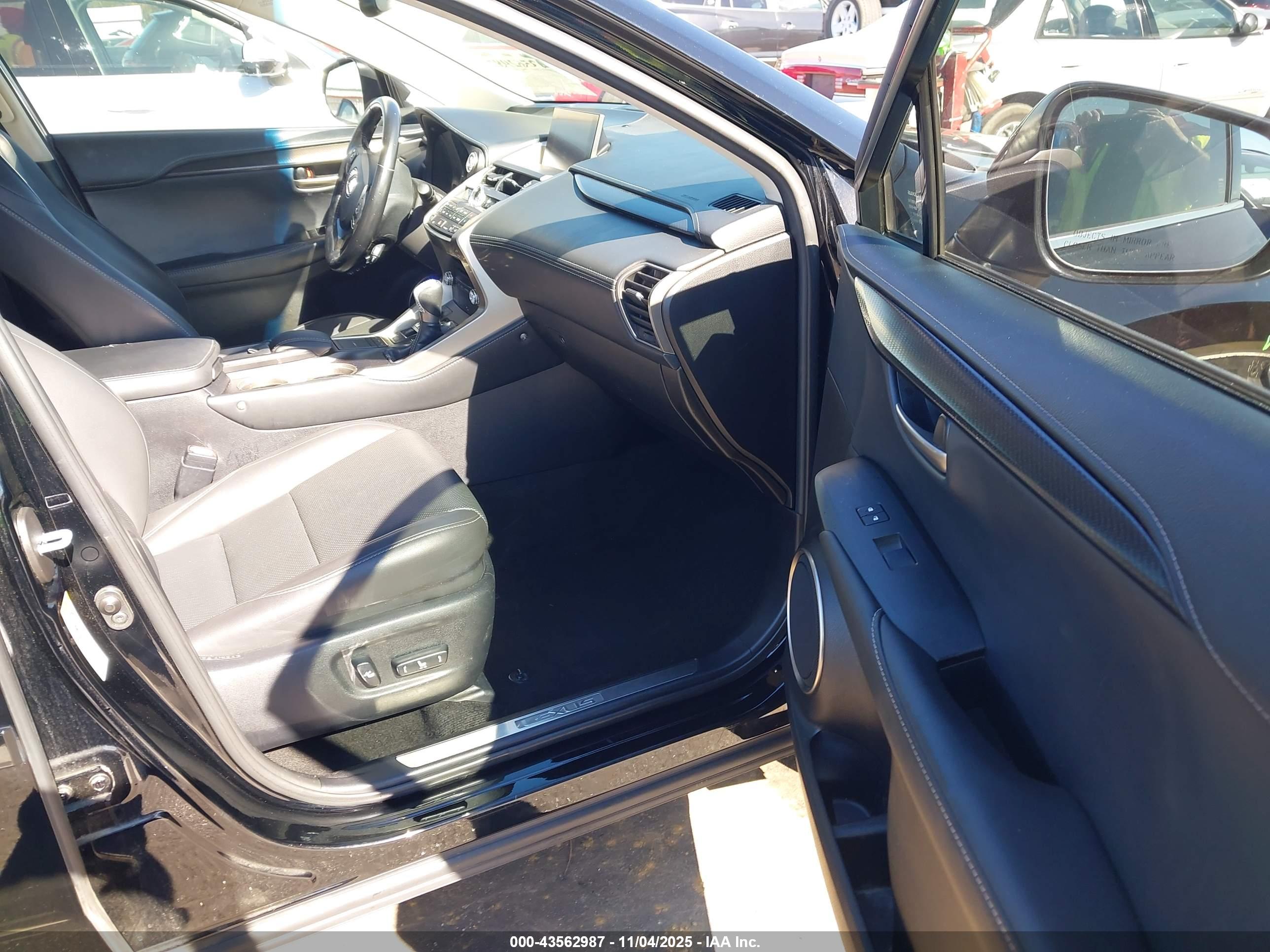 LEXUS NX image 5