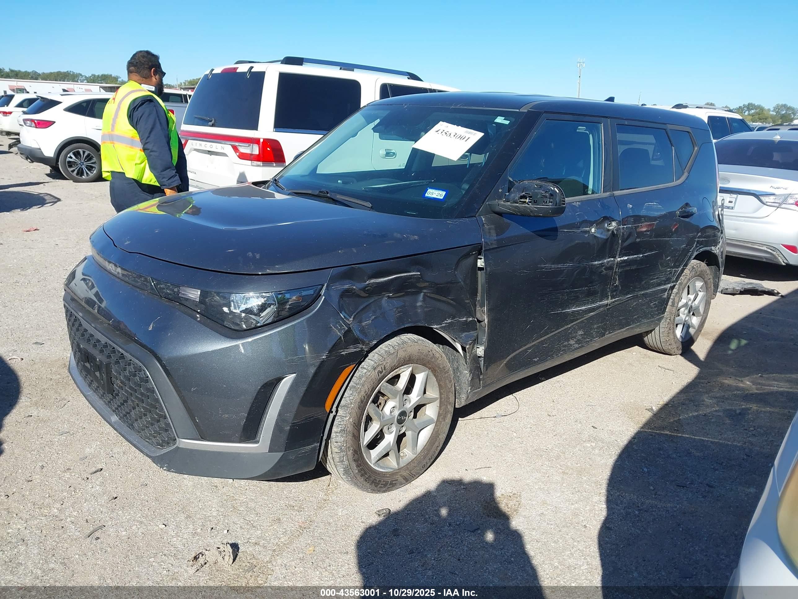 KIA SOUL image 2