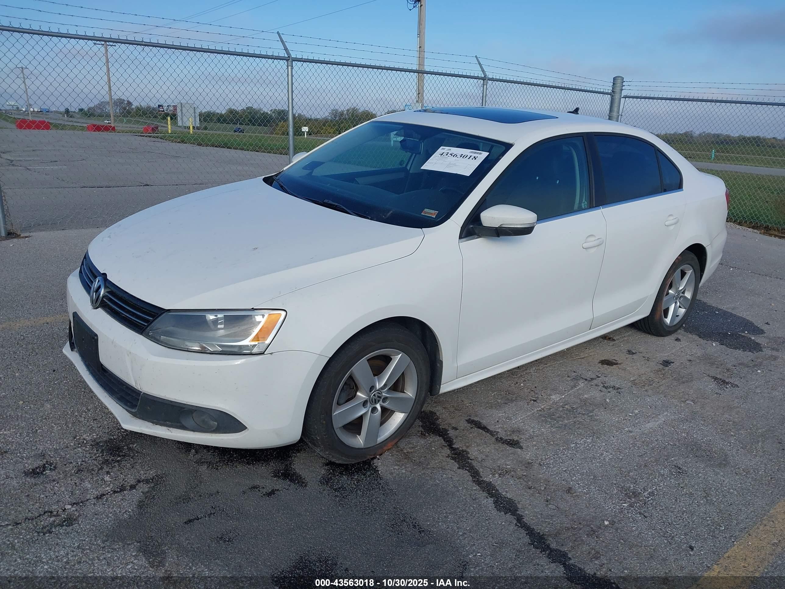 VOLKSWAGEN JETTA image 2