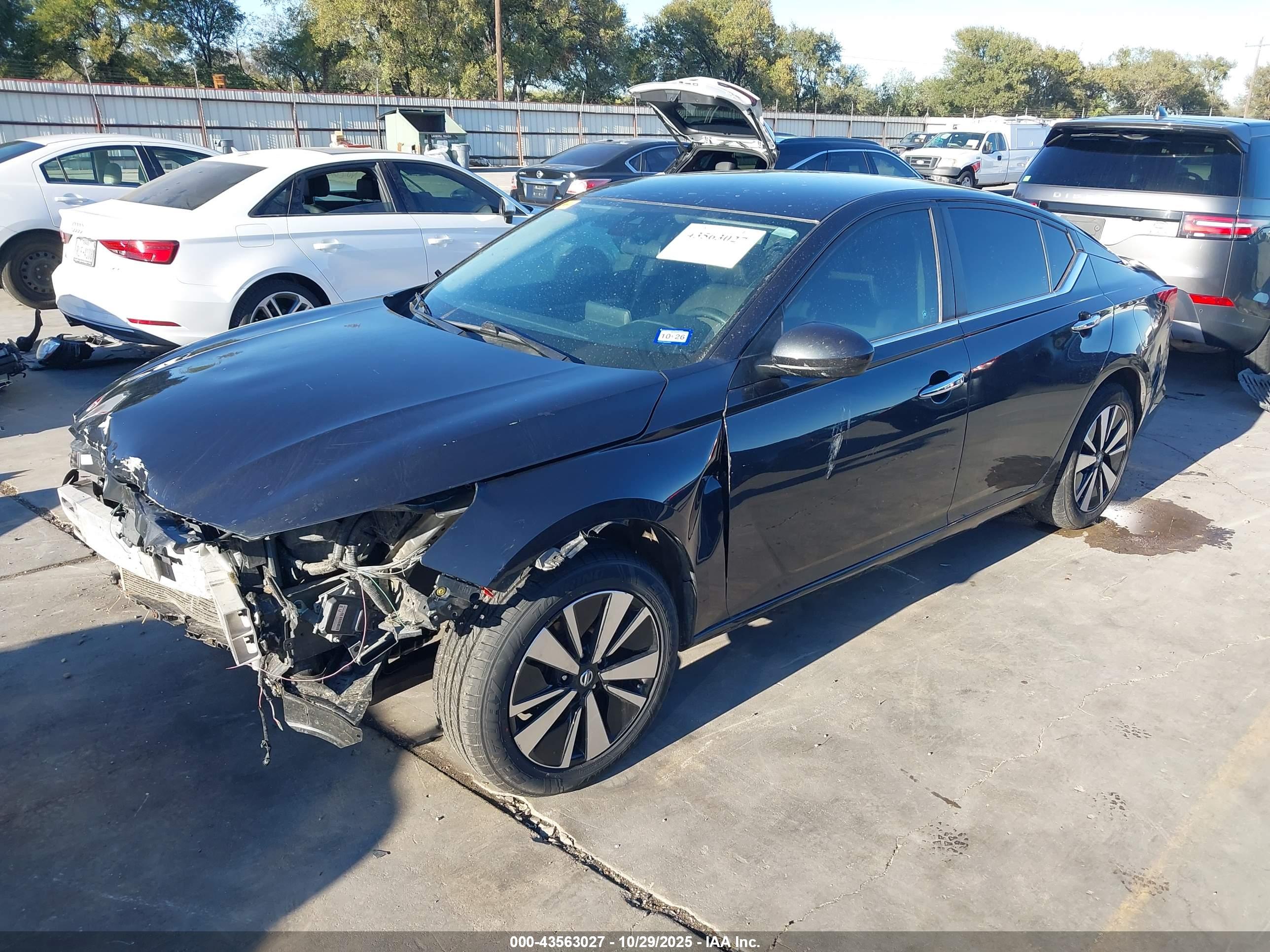 NISSAN ALTIMA image 2