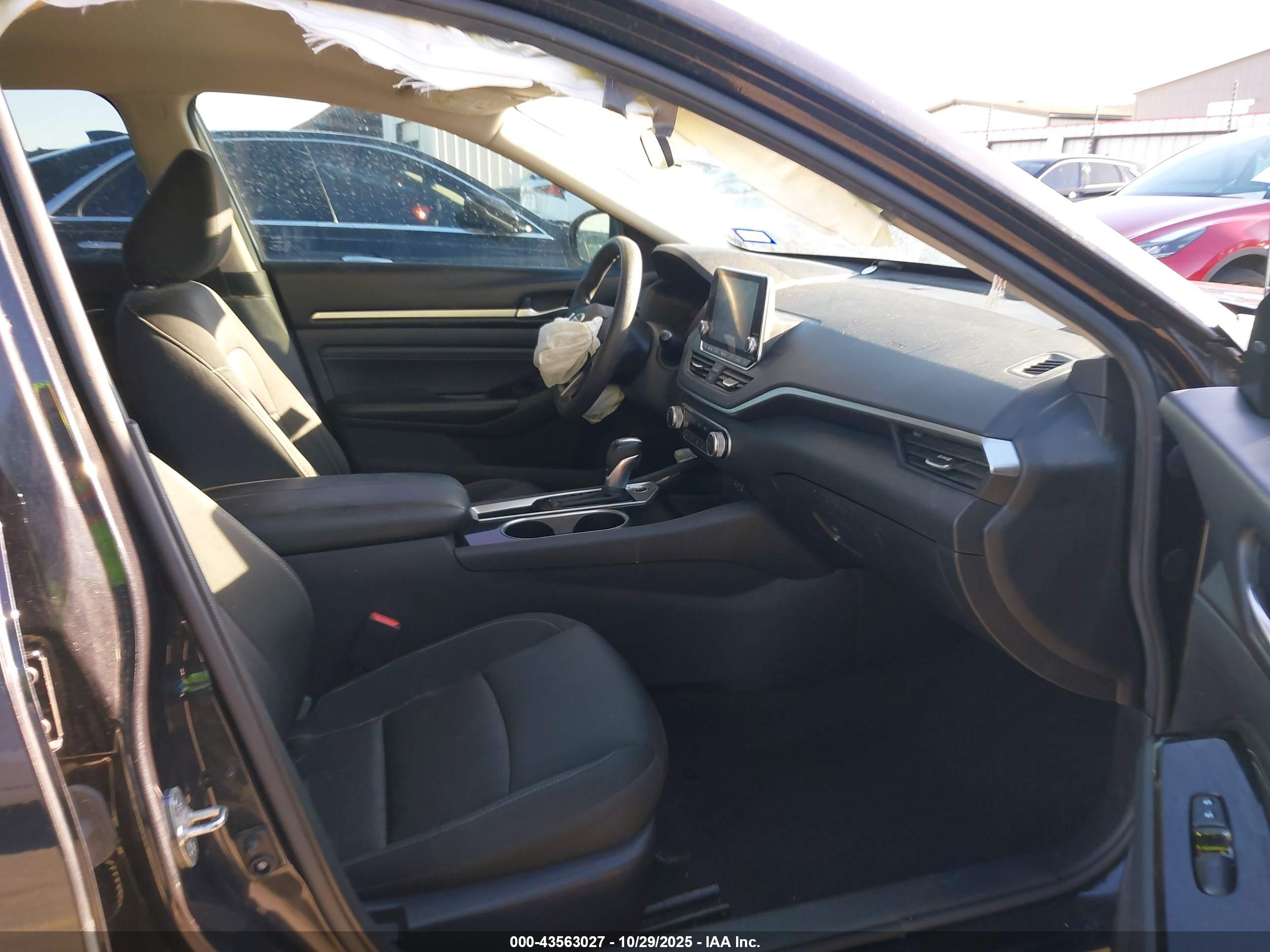 NISSAN ALTIMA image 5