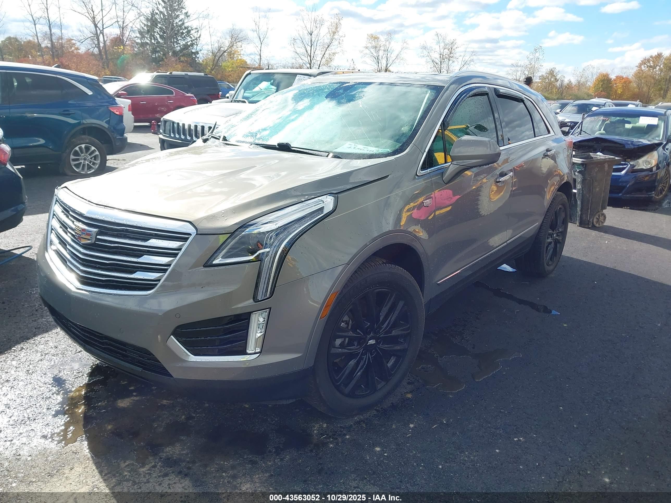 CADILLAC XT5 image 2