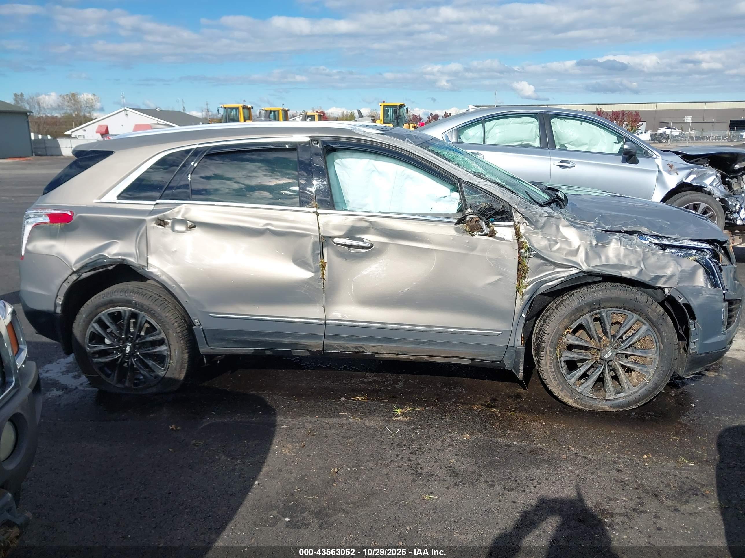 CADILLAC XT5 image 6