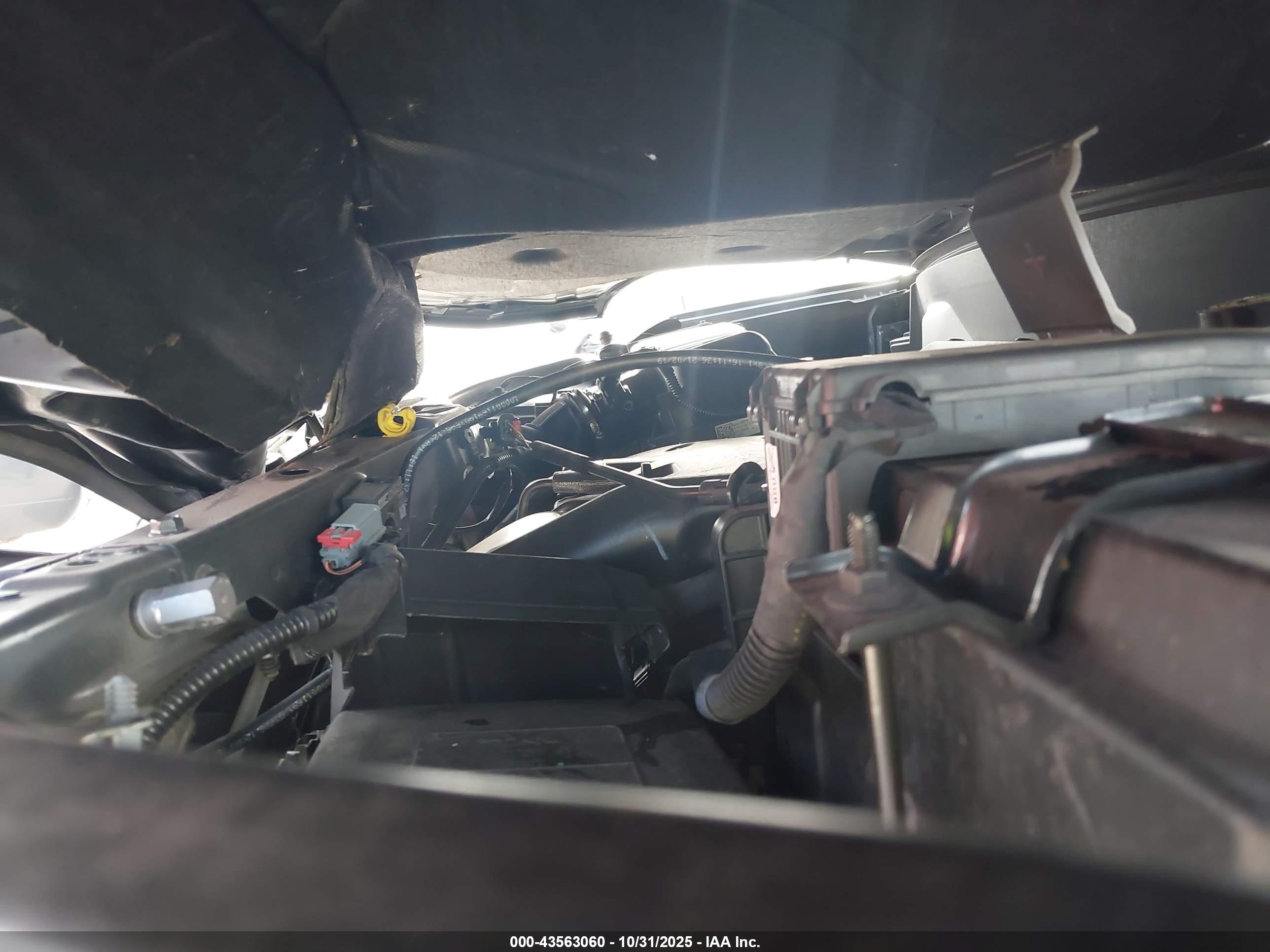CHEVROLET EQUINOX image 10
