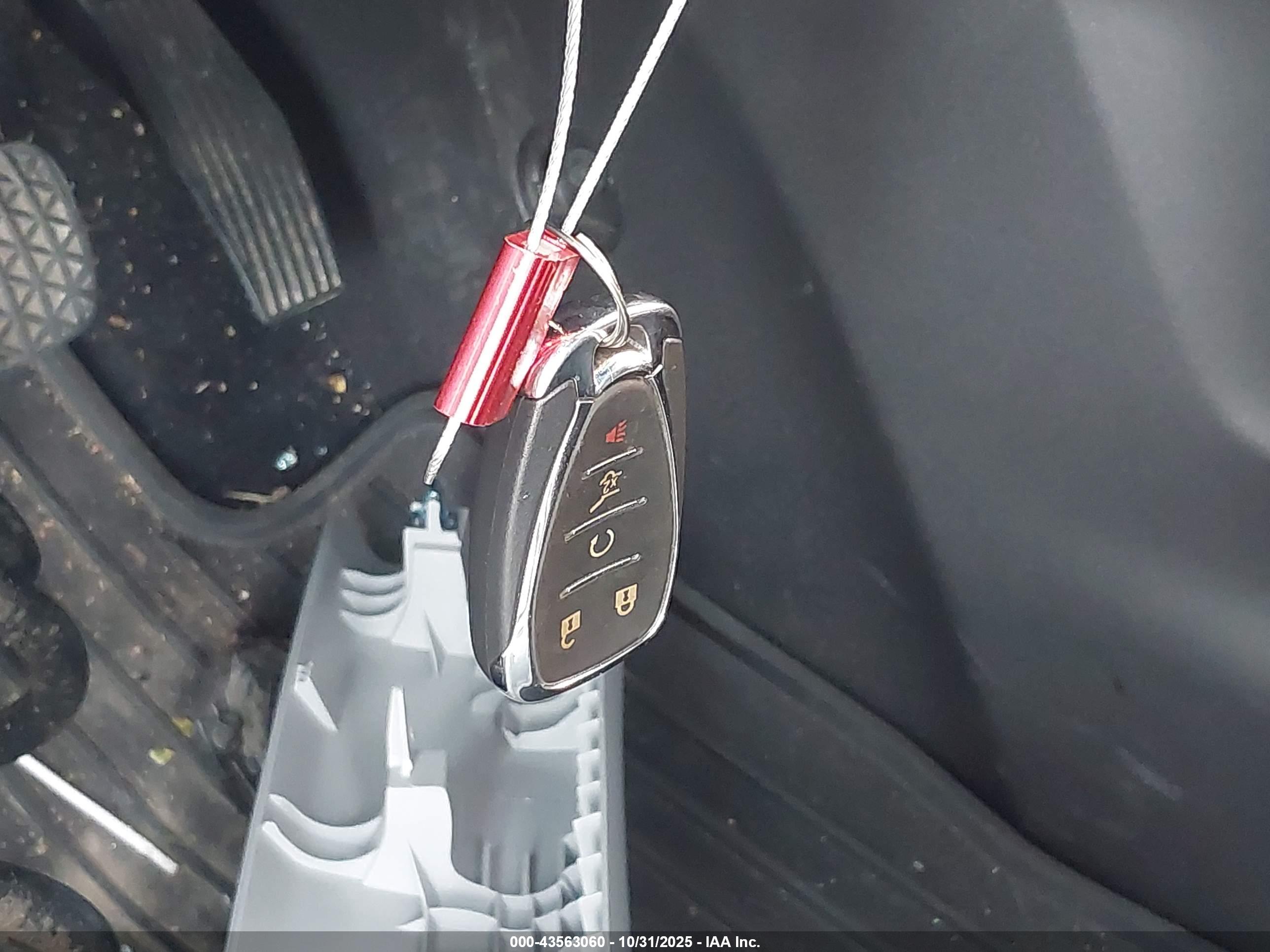 CHEVROLET EQUINOX image 11