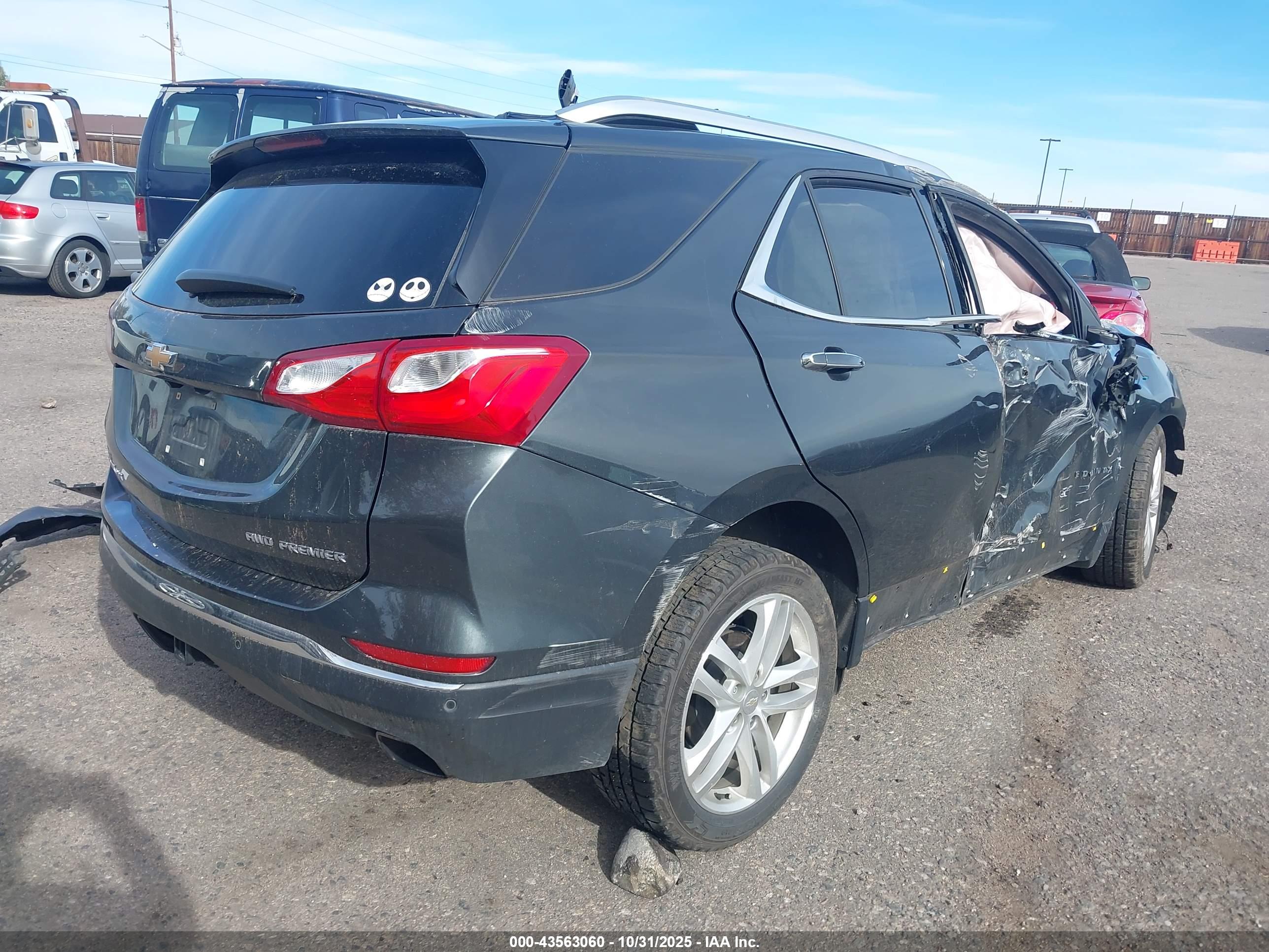 CHEVROLET EQUINOX image 4