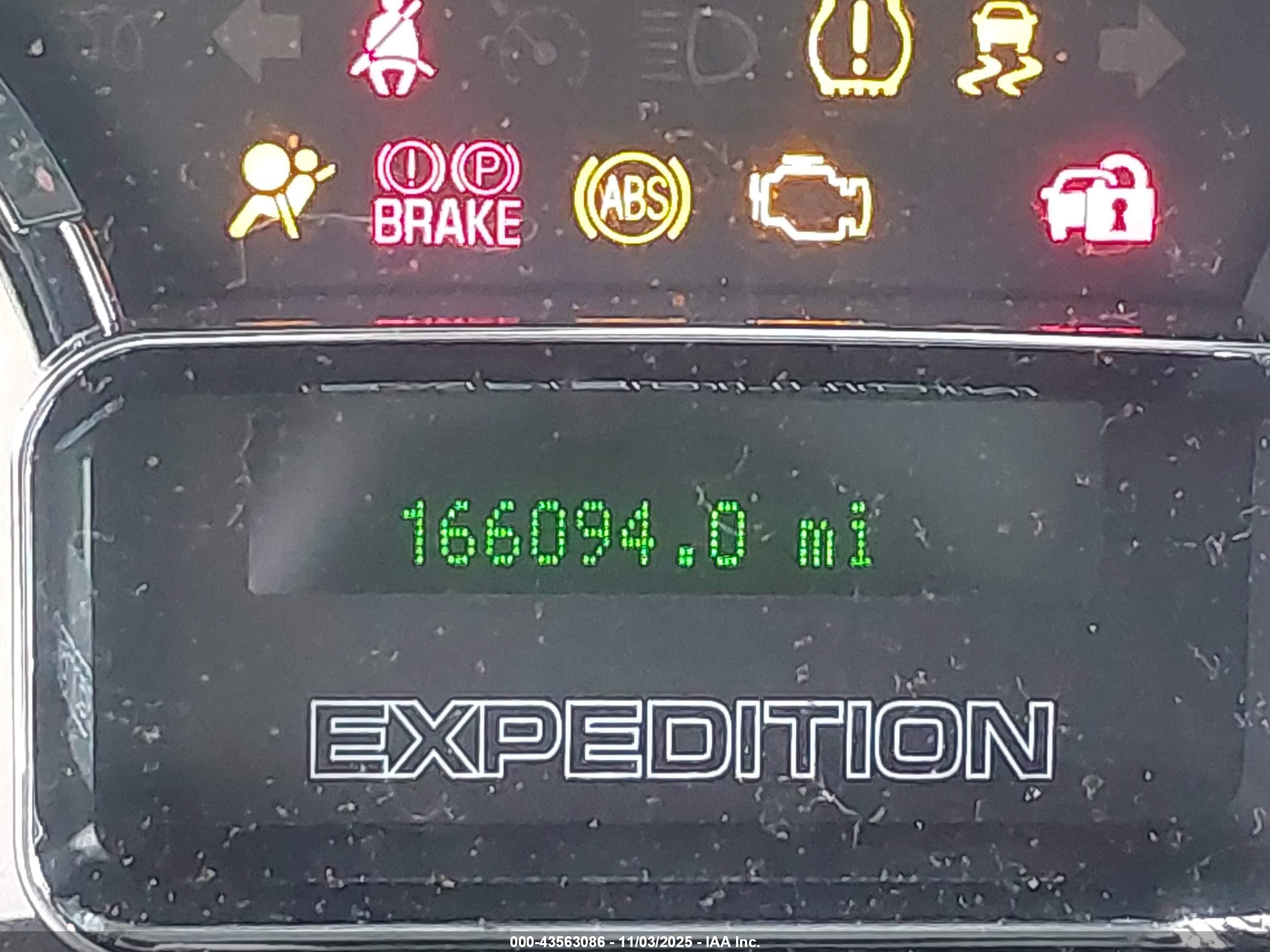 FORD EXPEDITION image 7