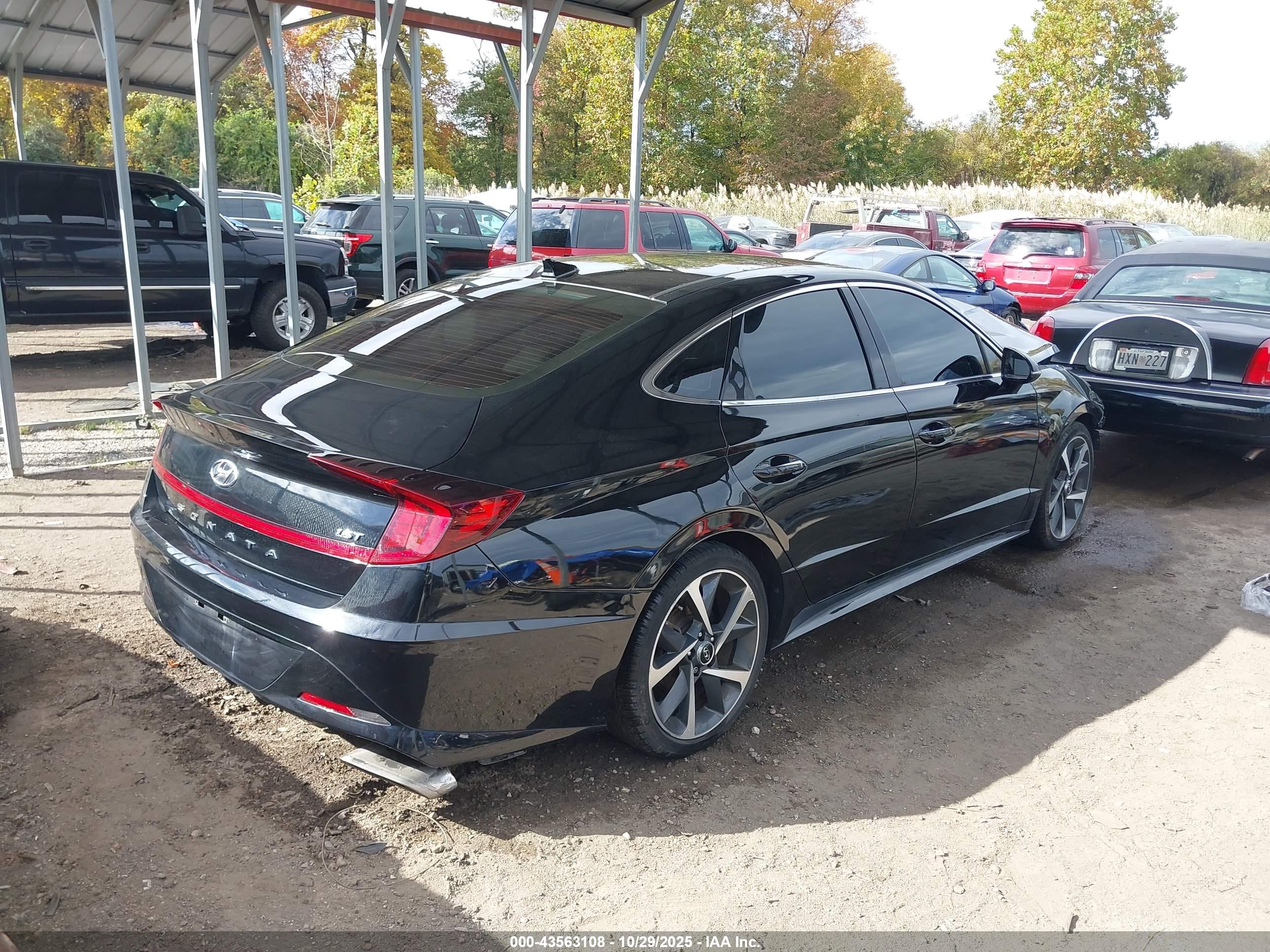 HYUNDAI SONATA image 4