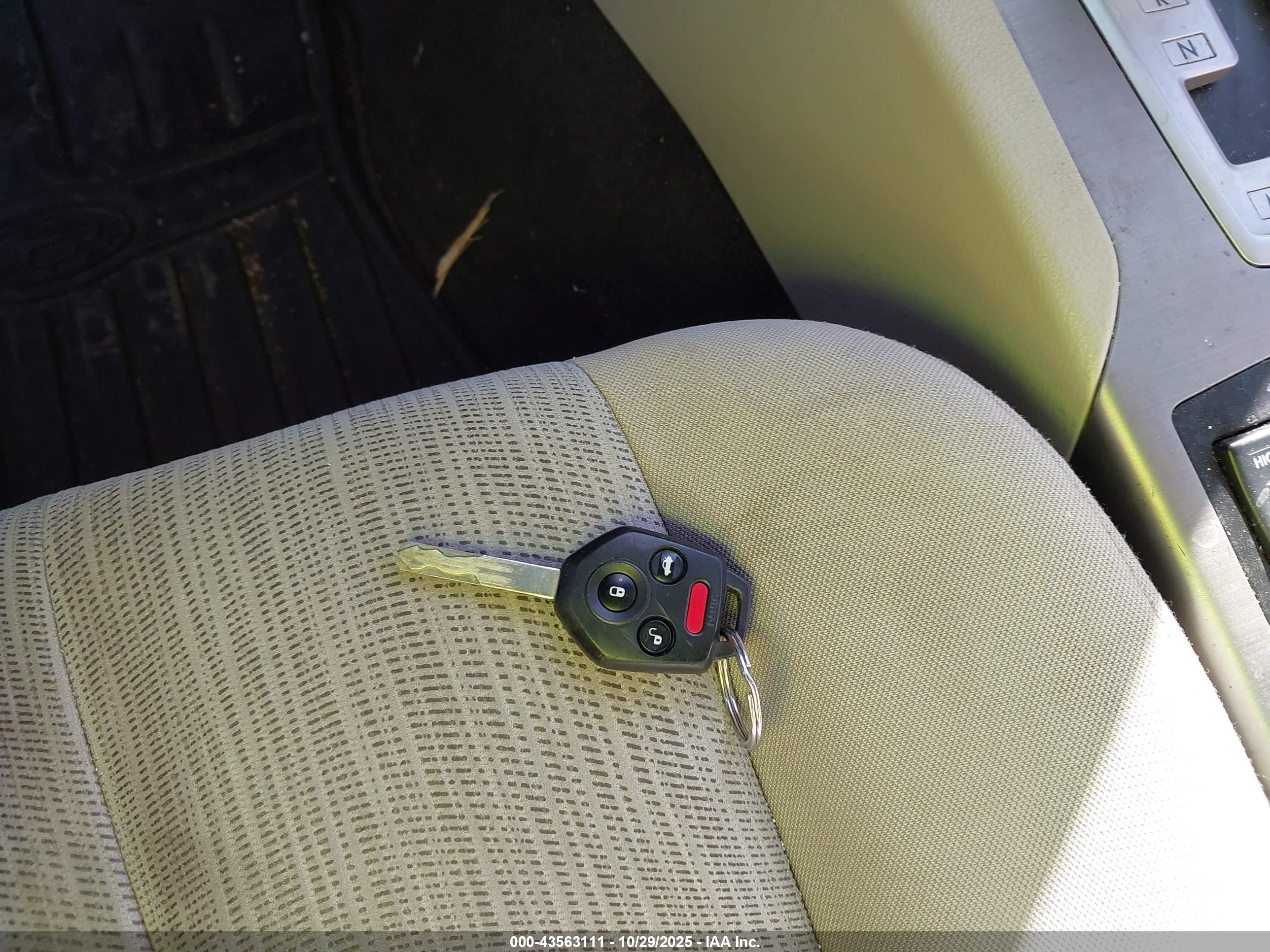 SUBARU OUTBACK image 11