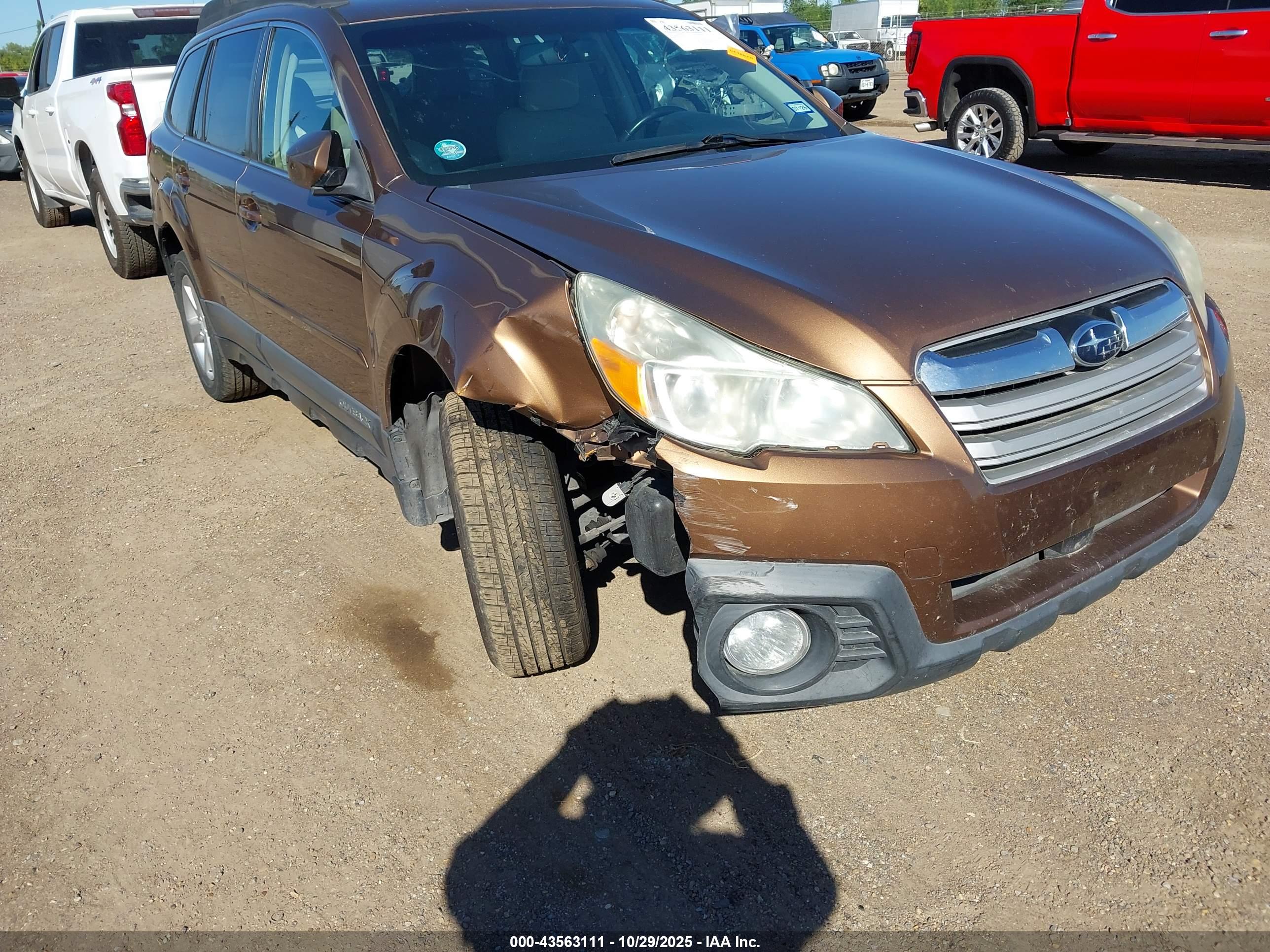 SUBARU OUTBACK image 6