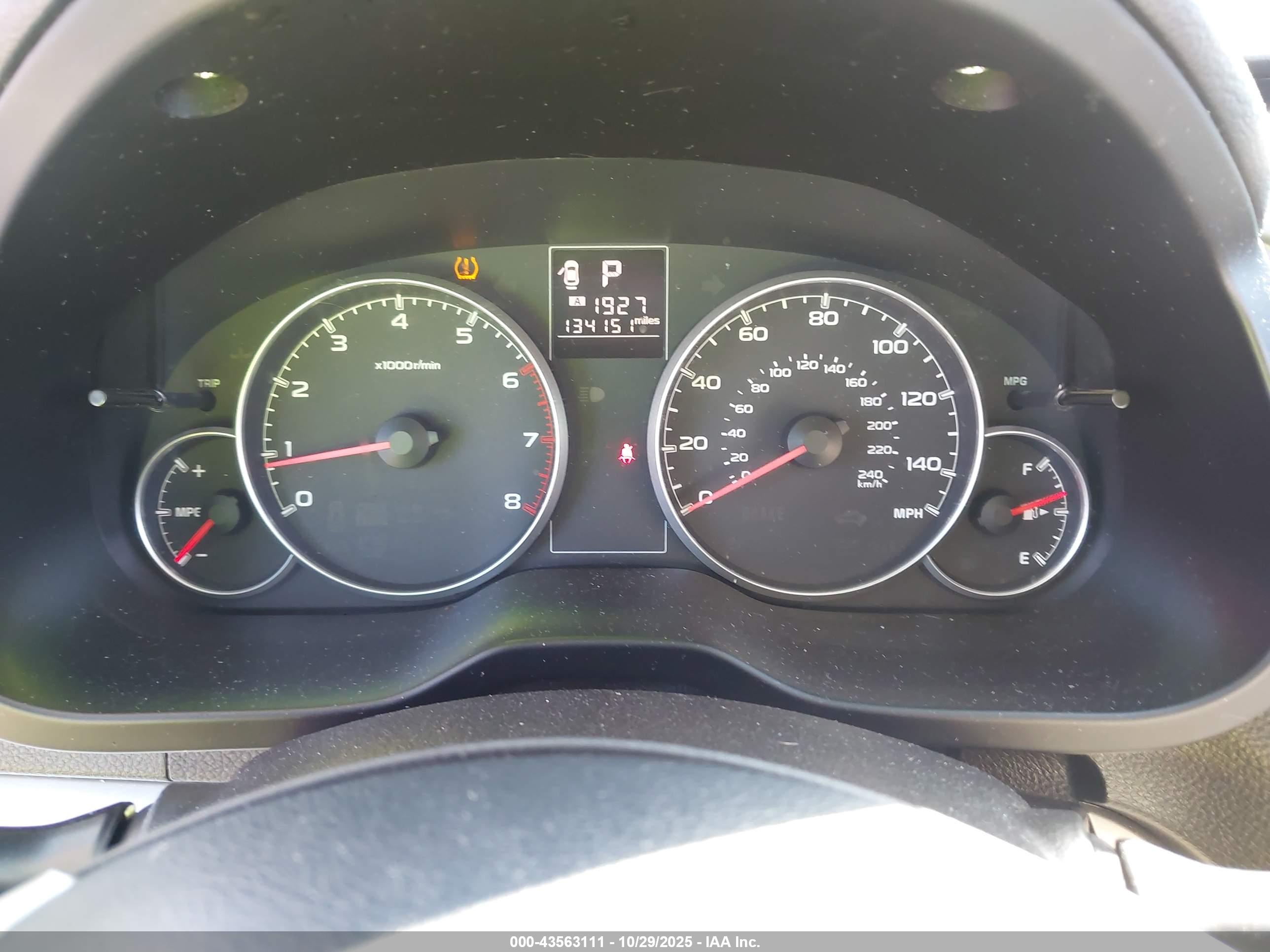 SUBARU OUTBACK image 7