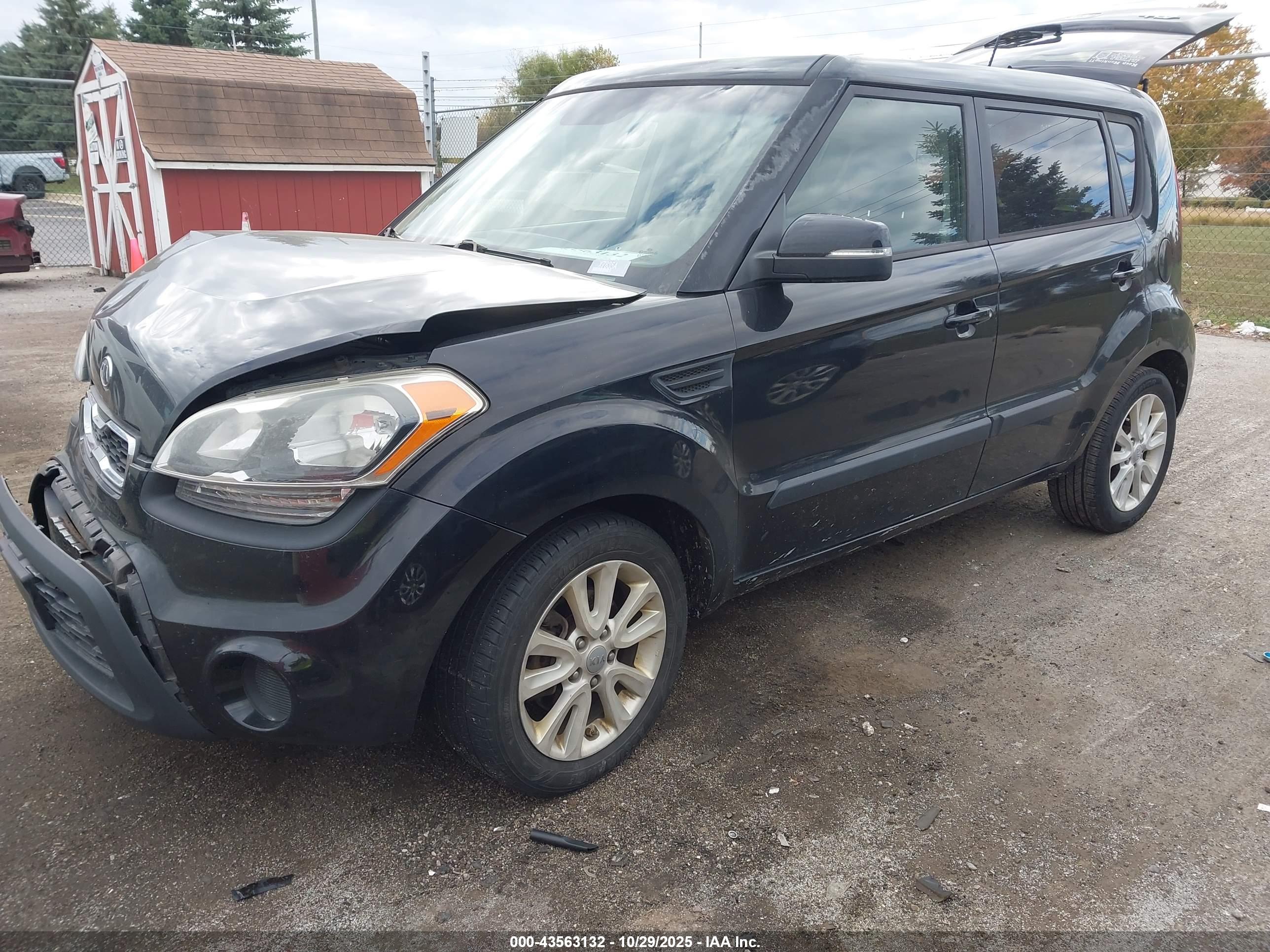KIA SOUL image 2