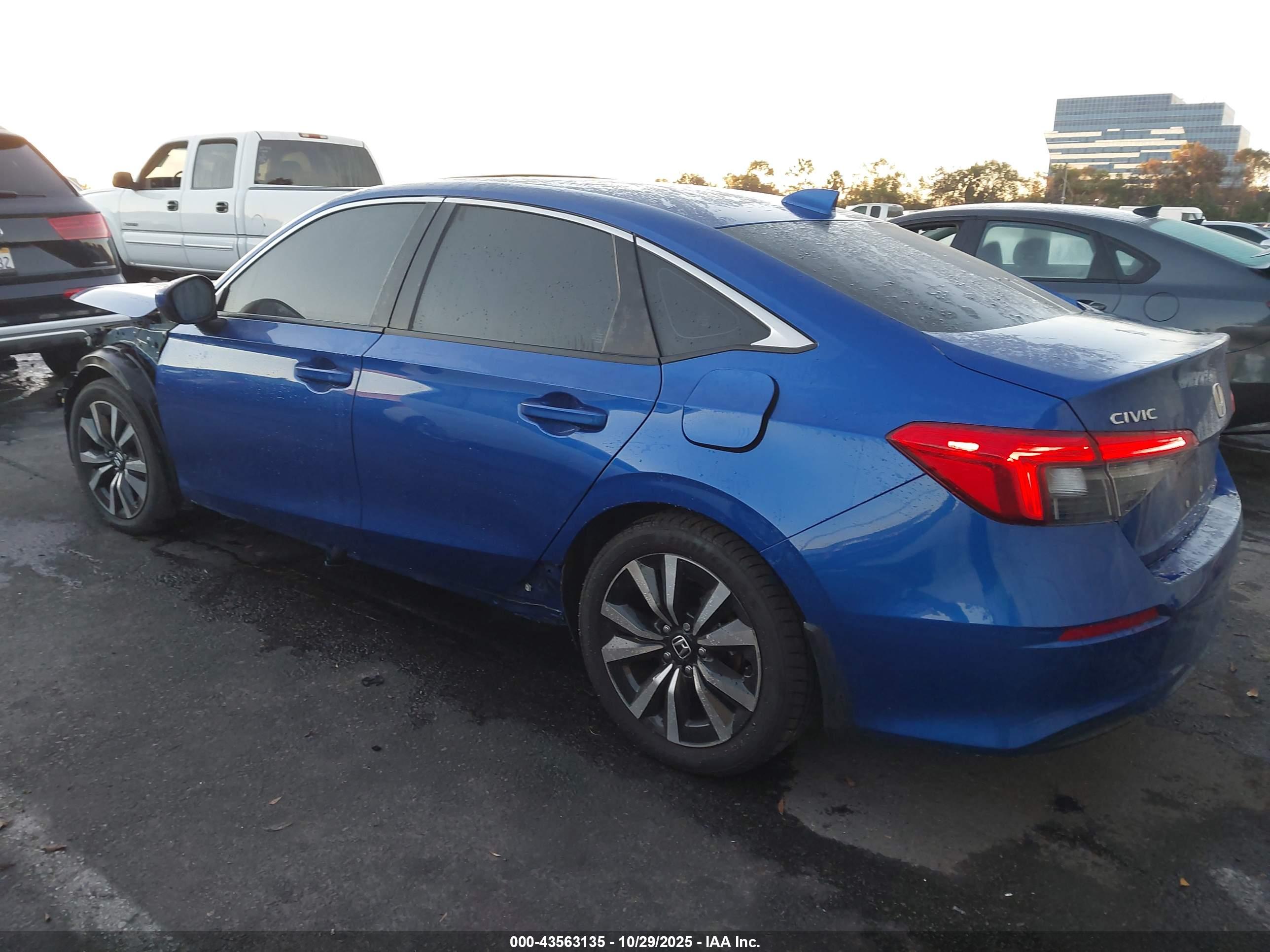 HONDA CIVIC image 3